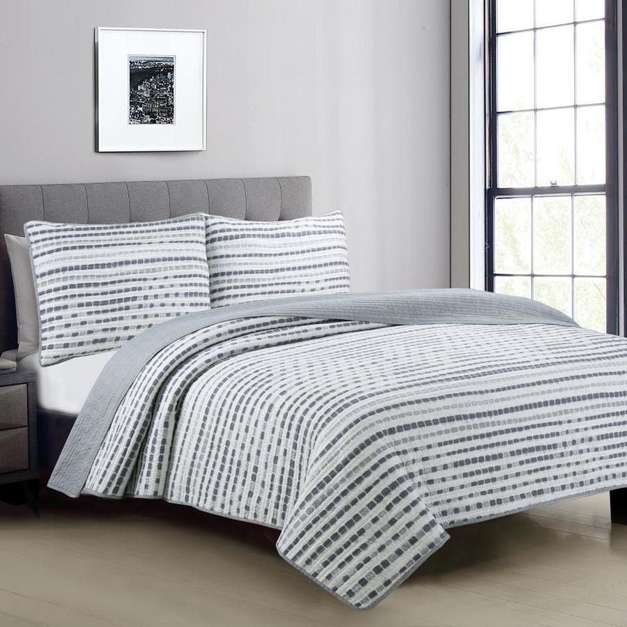 Estate Collection Nara 3-Piece Grey and White King Quilt Set in the ...