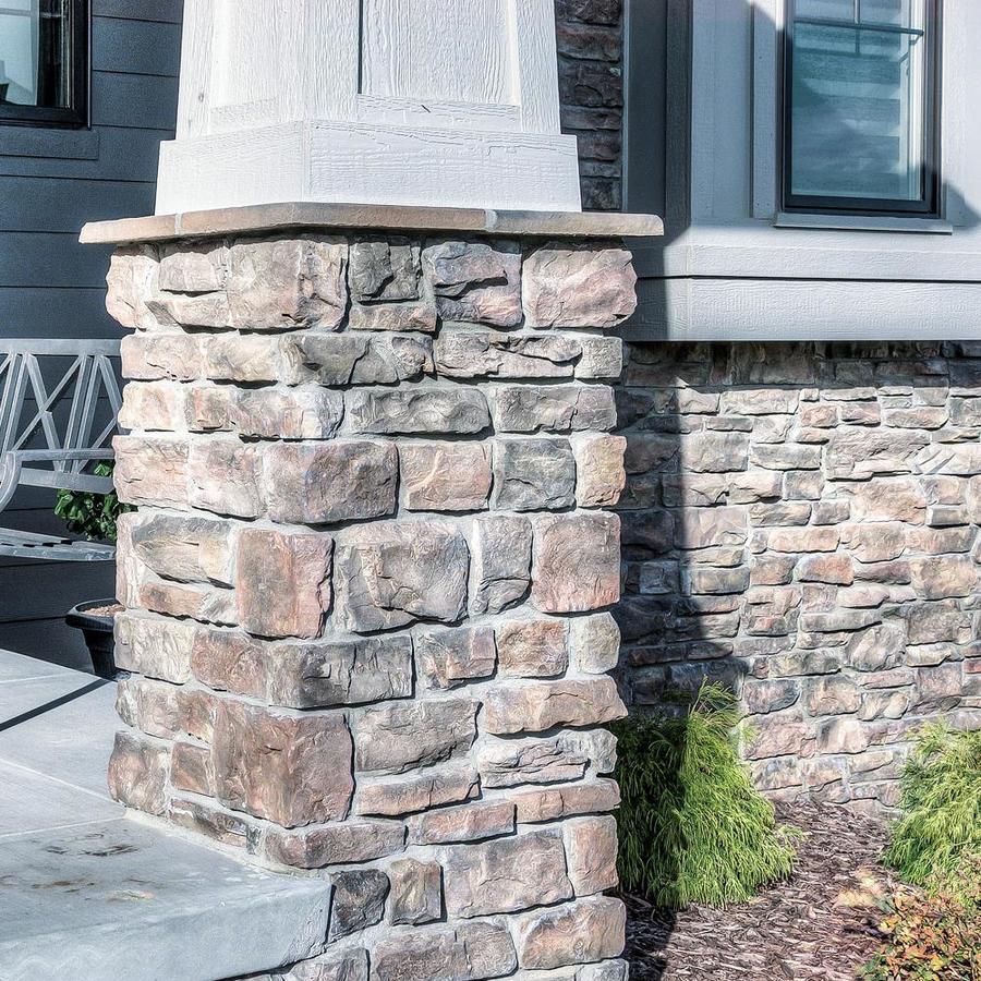 Coronado Stone Products Ledgestone 90-lin ft Greycliffe Outside