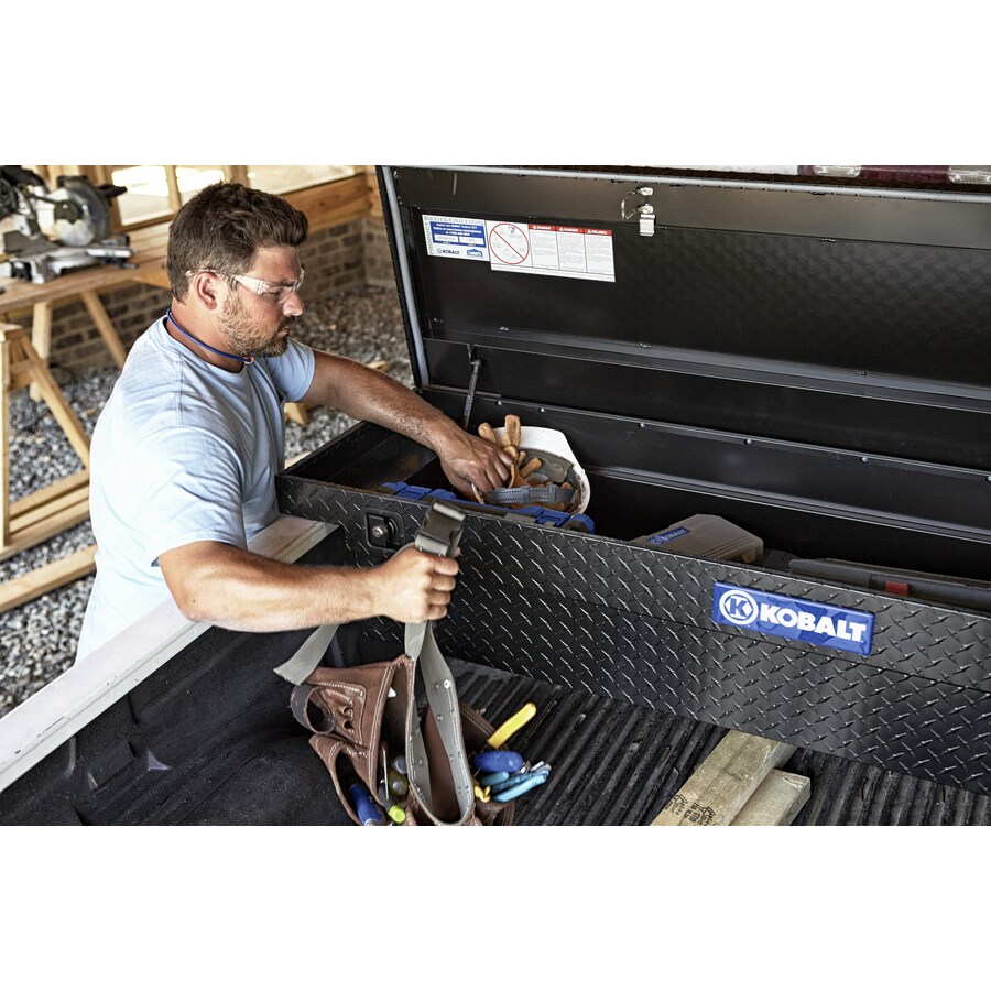 Kobalt 71.4-in x 19.6-in x 14-in Black Aluminum Crossover Kobalt 71.4-in x 19.6-in x 14-in Black Aluminum Crossover