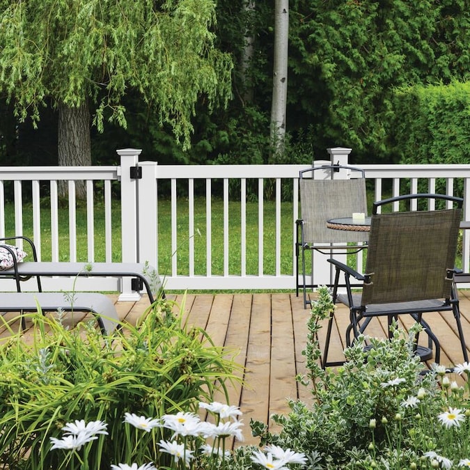 Freedom Lincoln 36in L x 36in H White PVC Deck Railing Gate in the Deck Gates department at