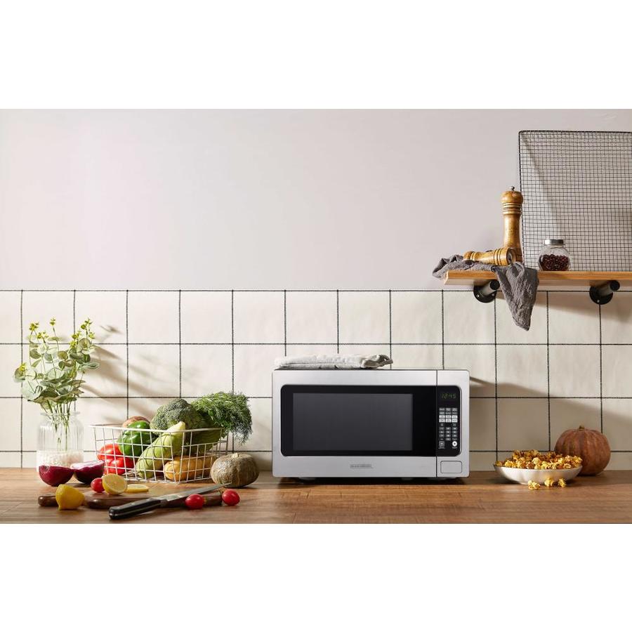 BLACK+DECKER 2.2-cu ft 1200-Watt Countertop Microwave (Stainless Steel