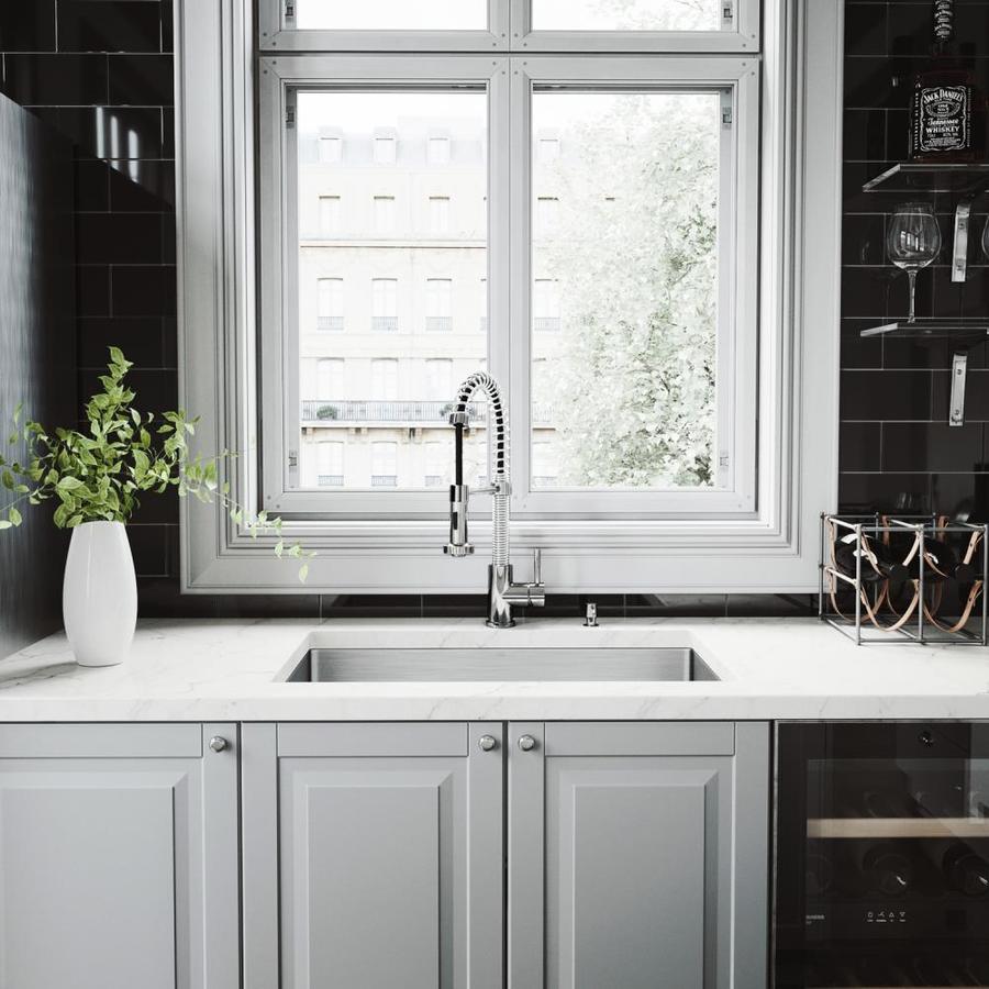 Vigo Mercer 30 In X 19 Stainless Steel Chrome Single Basin