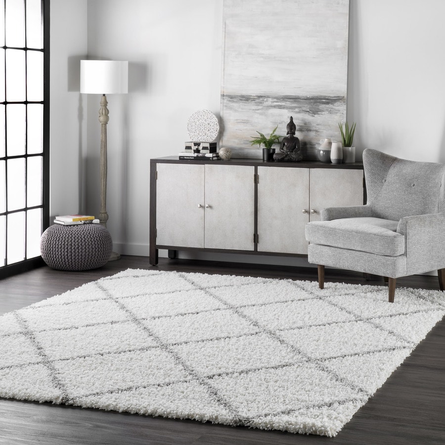 nuLOOM Shanna 8 x 10 White Indoor Geometric Area Rug in the Rugs