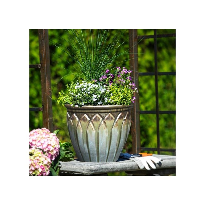 global outdoors 13-in w x 12.5-in h golden white ceramic planter in the