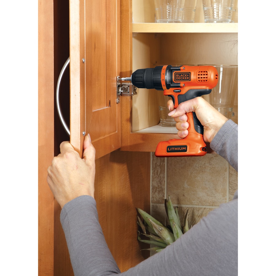 BLACK & DECKER 7.2-volt 3/8-in Drill (Charger Included) at