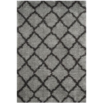 Safavieh Indie Borasic Shag 3 x 5 Gray/Dark Gray Indoor Trellis Throw Rug Safavieh Indie Borasic Shag 3 x 5 Gray/Dark Gray Indoor Trellis Throw Rug