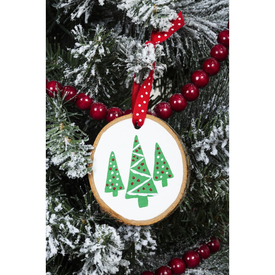 Testors  DIY Holiday Ornament Project - Thumbnail