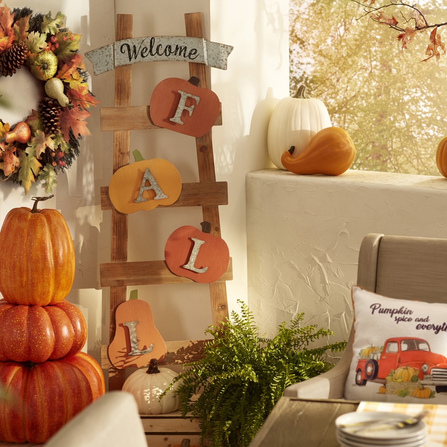 Outdoor Fall Decorations at