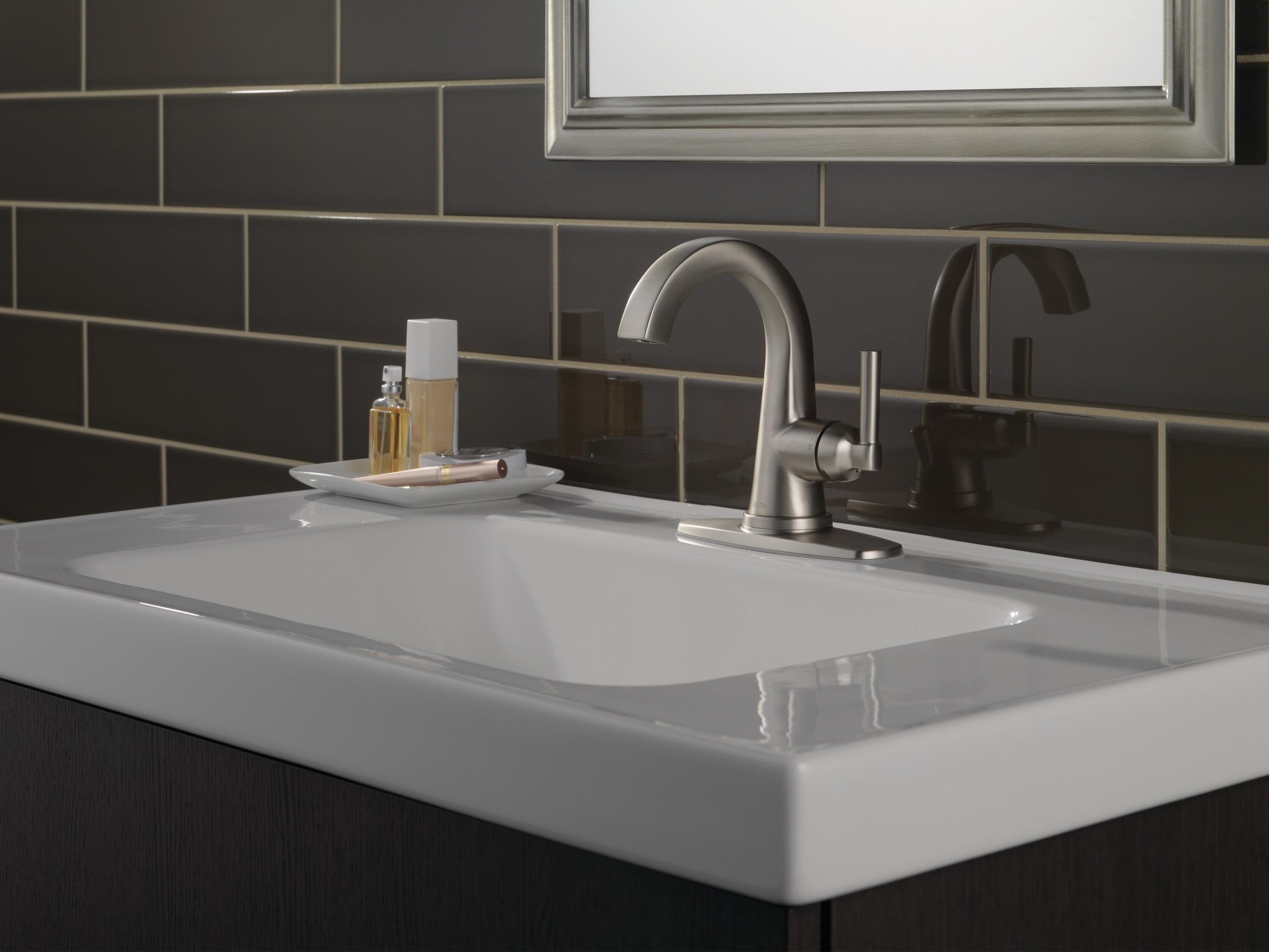 Delta 15891LF-SP Lavatory-Faucets - View #10
