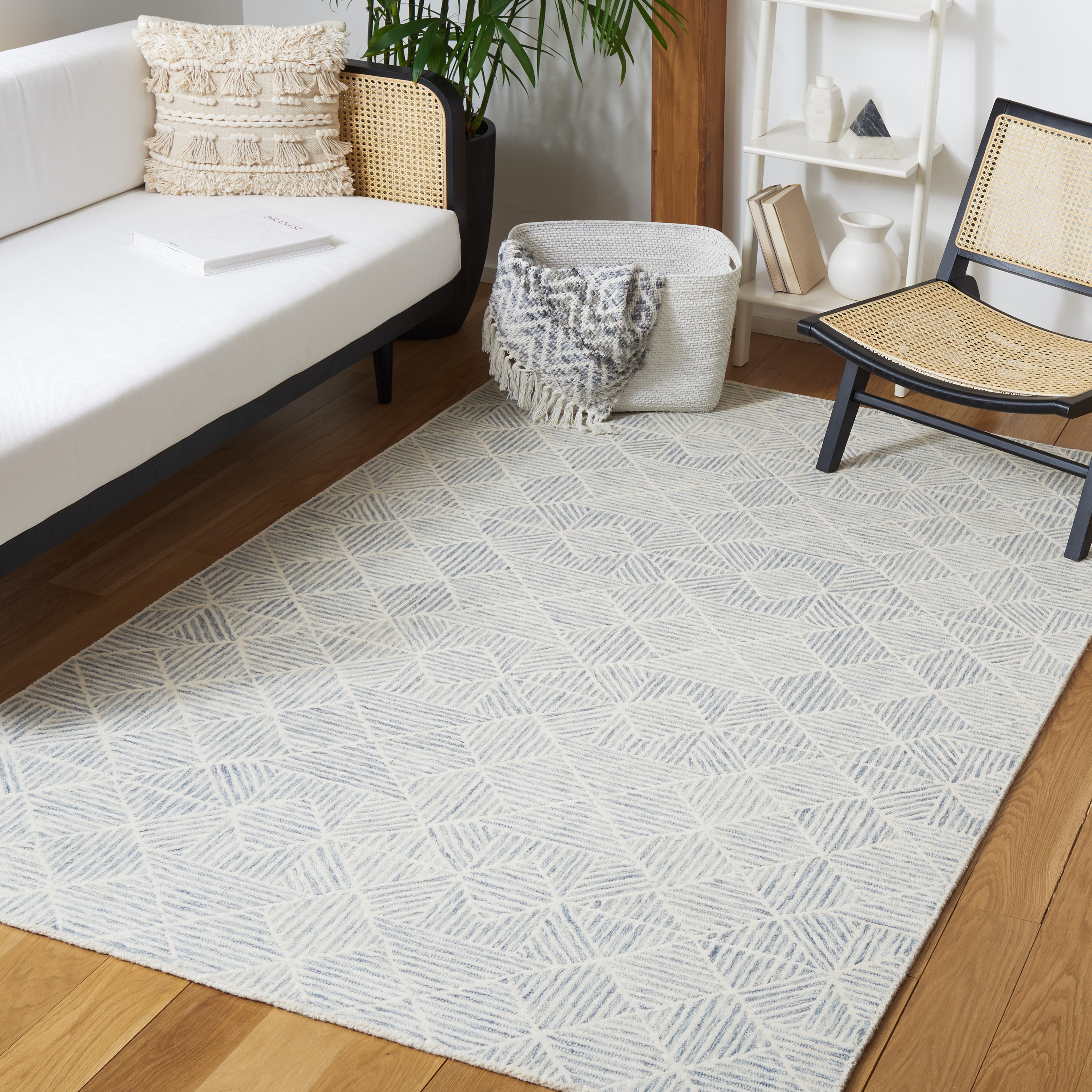 Safavieh ABT763F-3 Abstract Renee 3 x 5 (ft) Tufted Wool Gray/Ivory Rectangular Indoor Geometric Farmhouse/Cottage Area rug