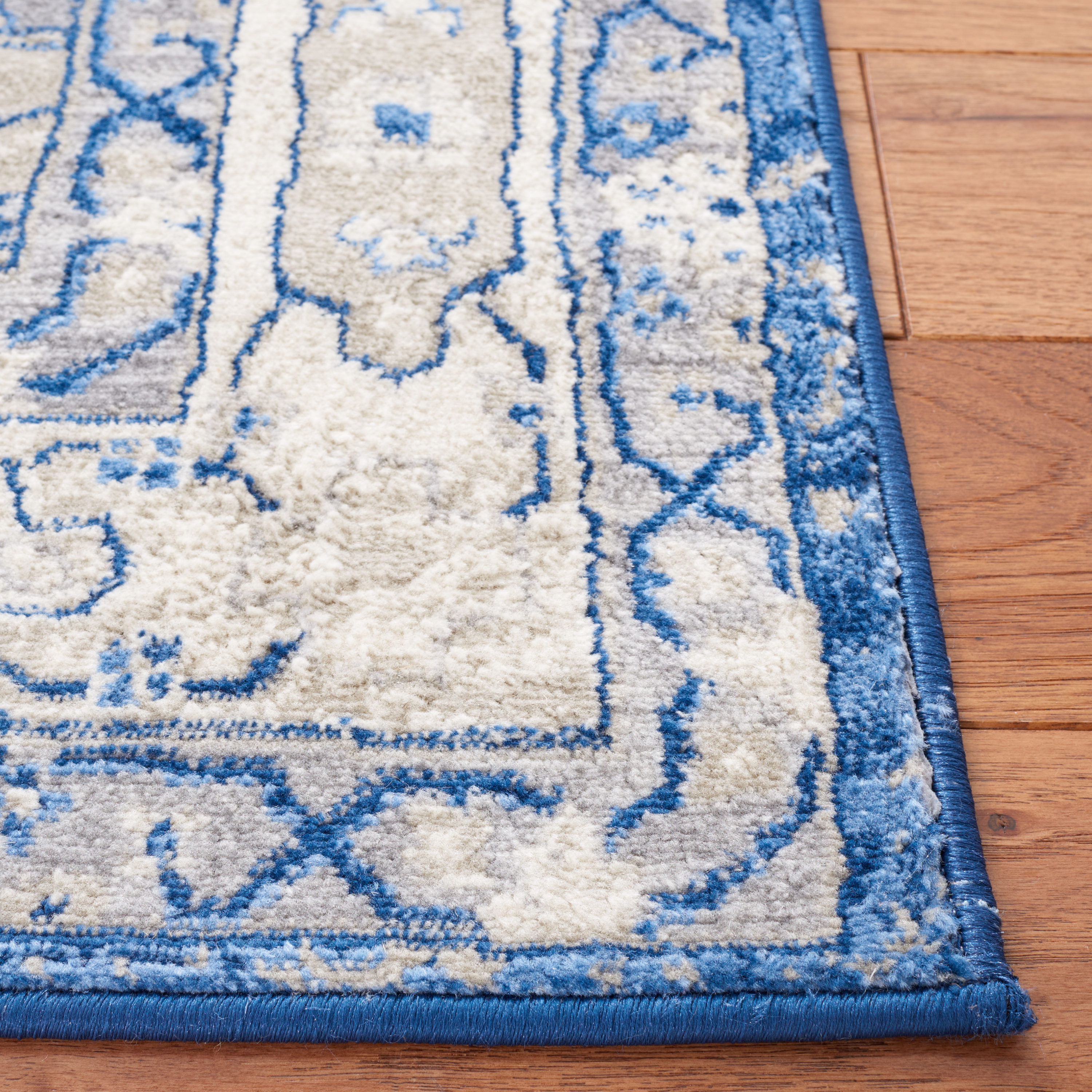 Safavieh BNT852N-7SQ rugs - View #3