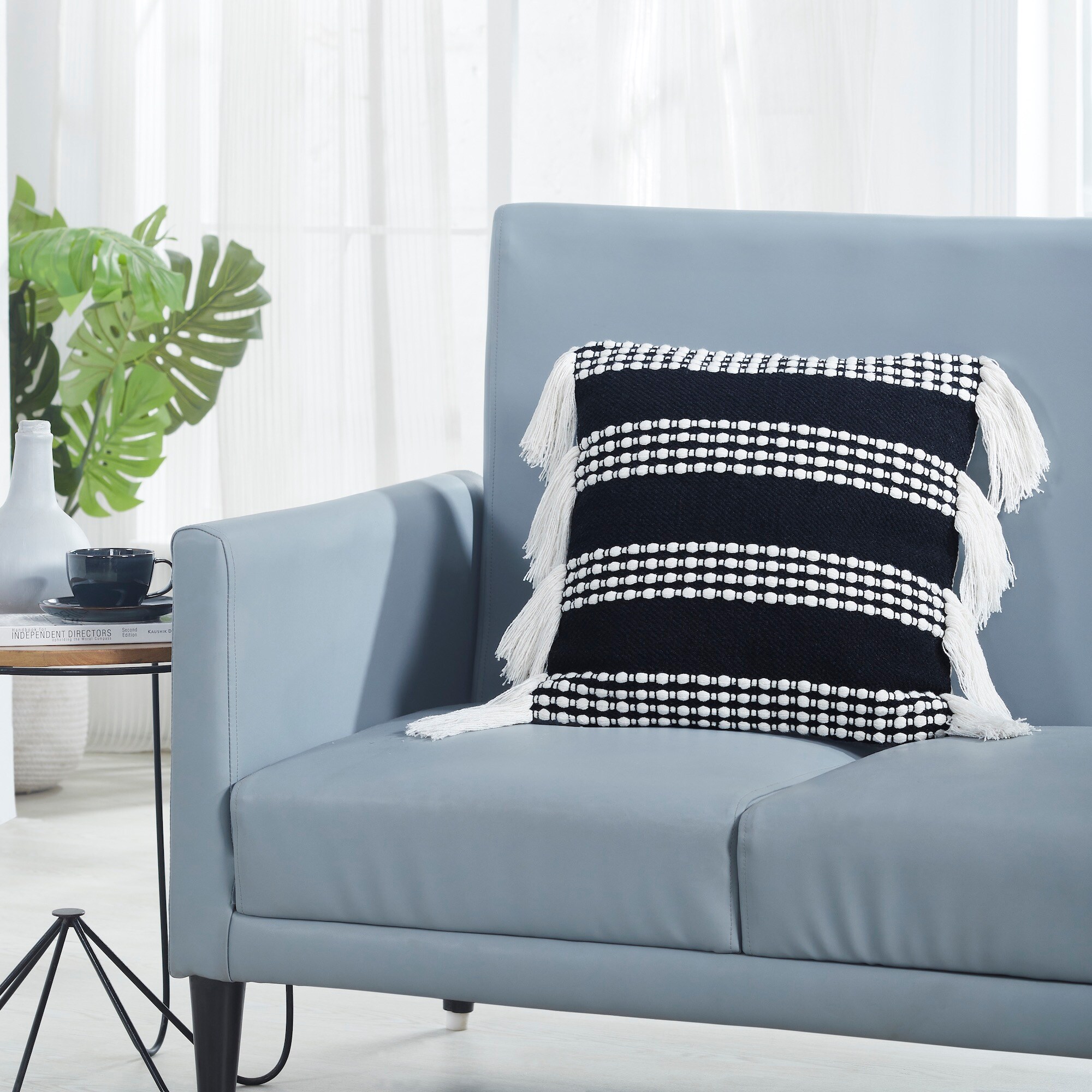 Modern Threads 5DECPLWE-D72-ST Decorative pillow Irma