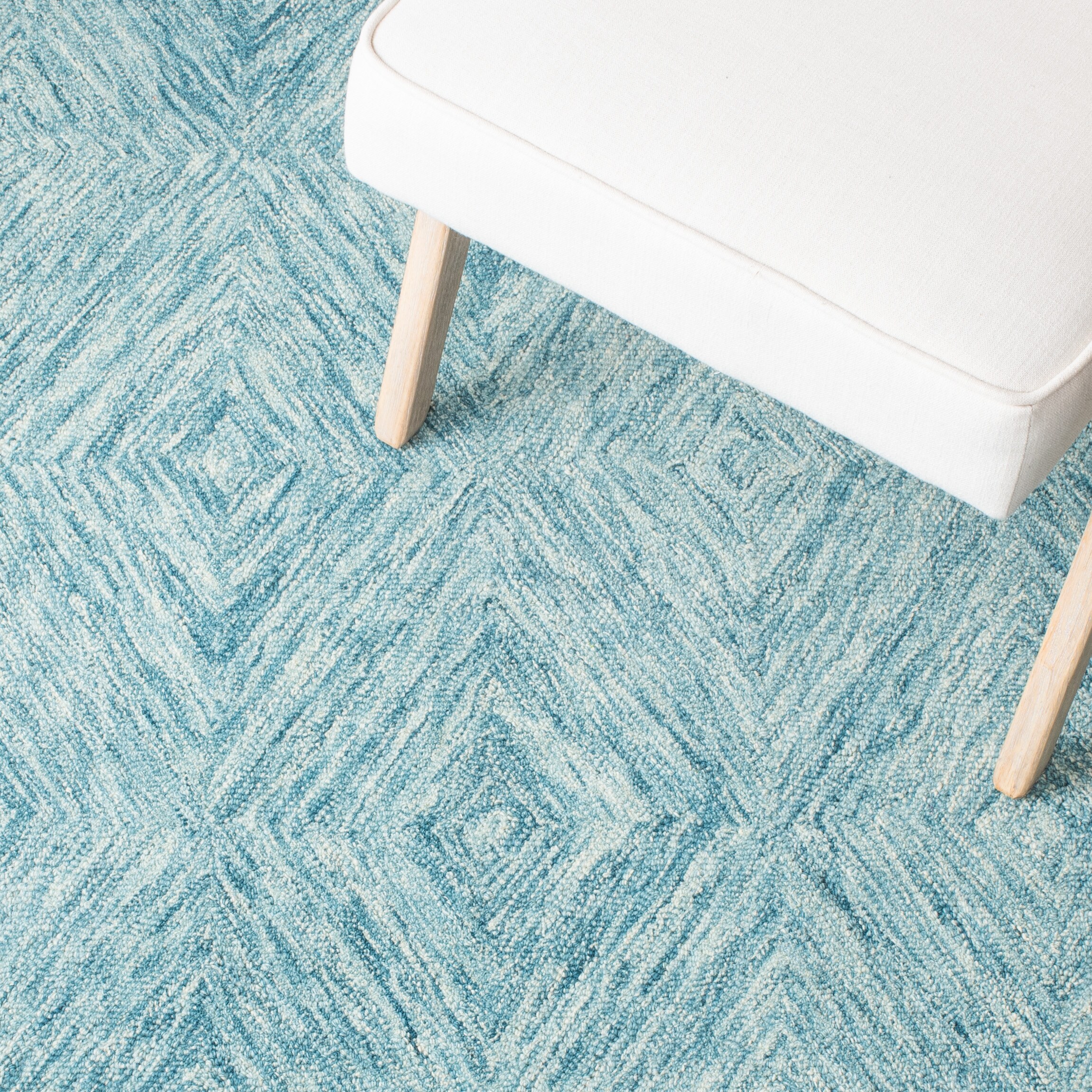 Safavieh MET105J-4 rugs - View #7