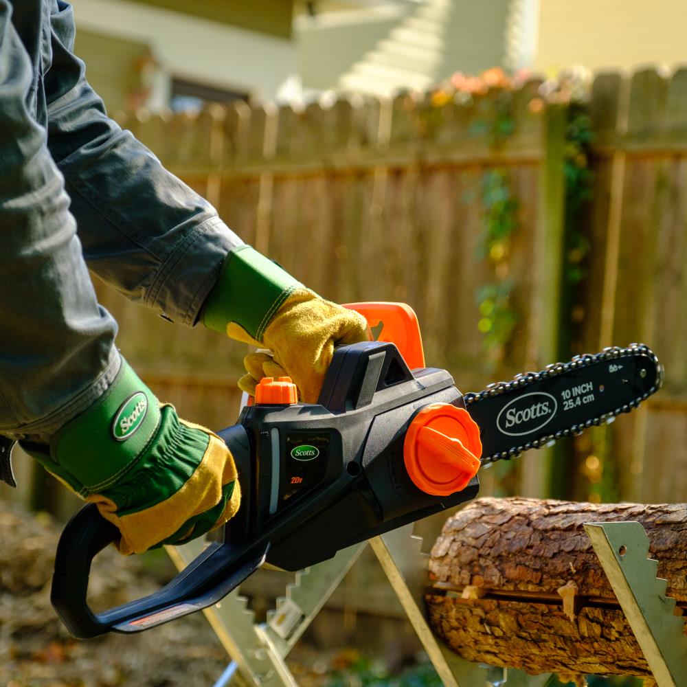 Shop BLACK+DECKER 20-volt Max 8-in Cordless Electric Pole Saw (Battery &  Charger Included) & 20-volt Max 10-in Cordless Electric Chainsaw (Battery  Included) at