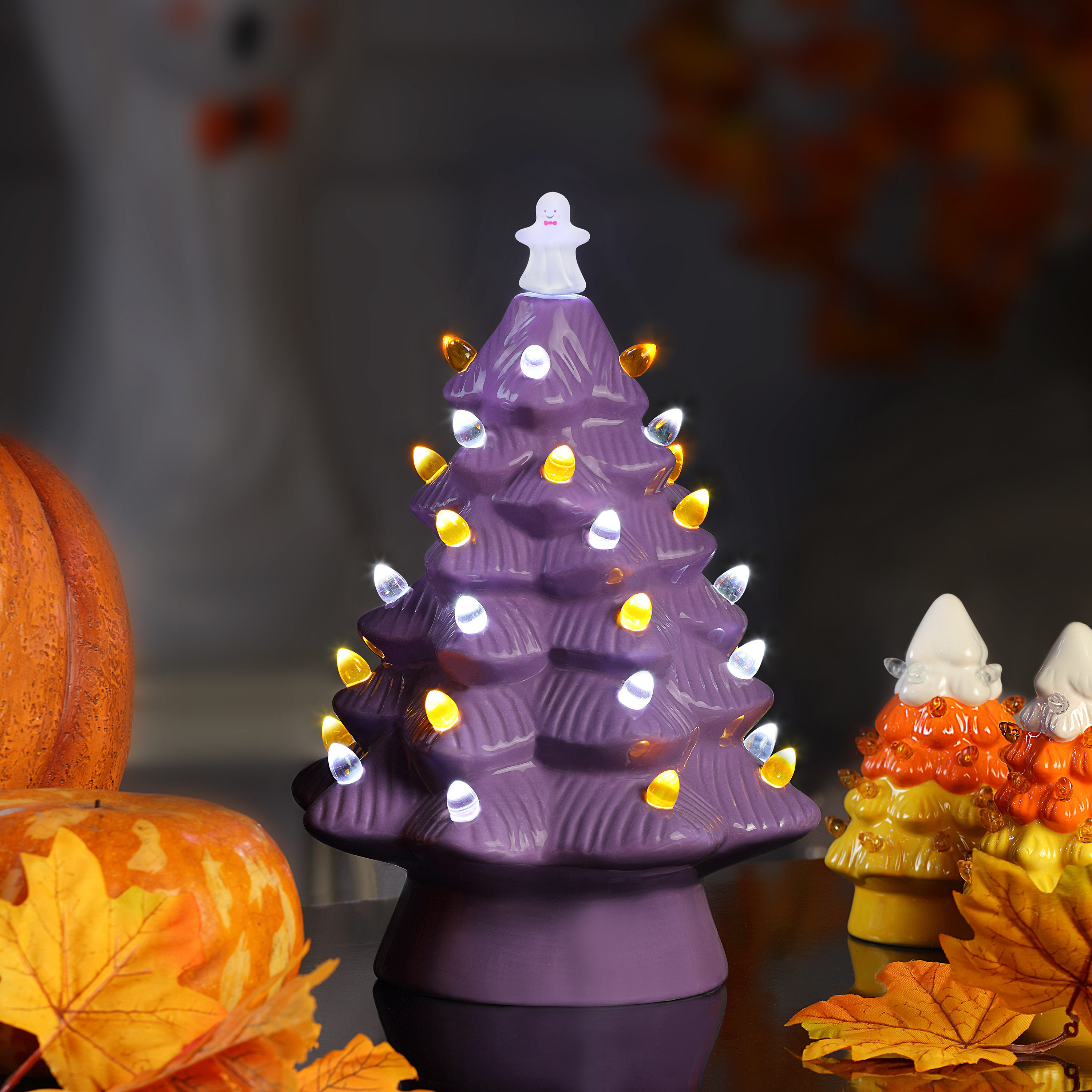 Mr. Halloween 11.7-in Lighted Happy Halloween Tabletop Decoration in ...