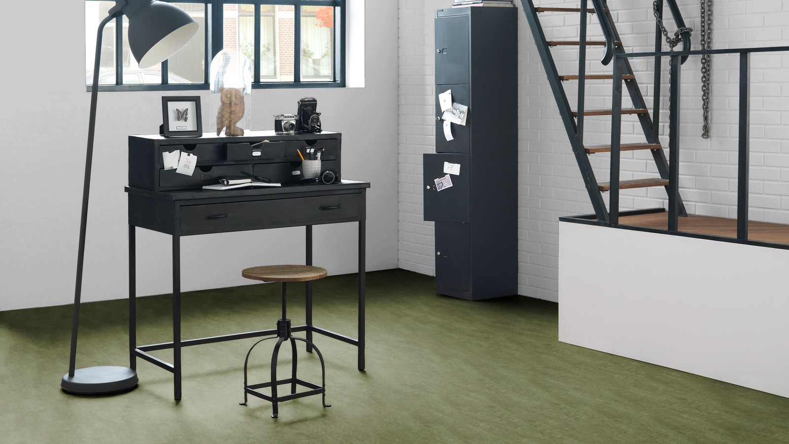 Forbo Flooring Systems 193349 Laminate-Flooring-Samples - View #3