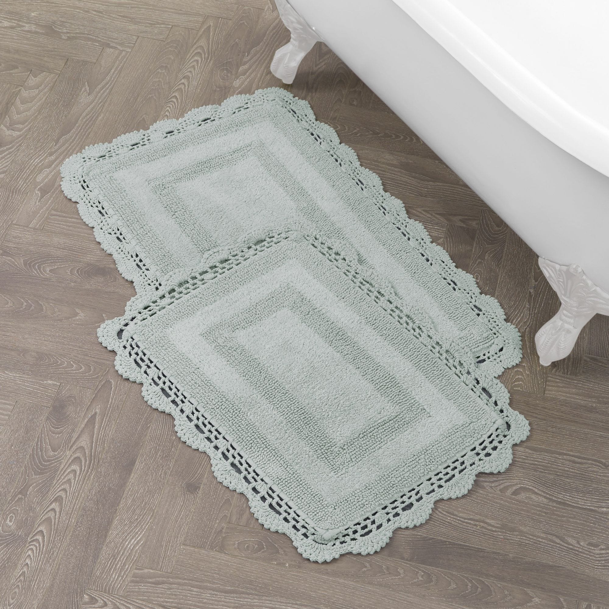 Laura Ashley  XL Crochet 17x24 and 21x34 Bath Rug 2 Piece Set