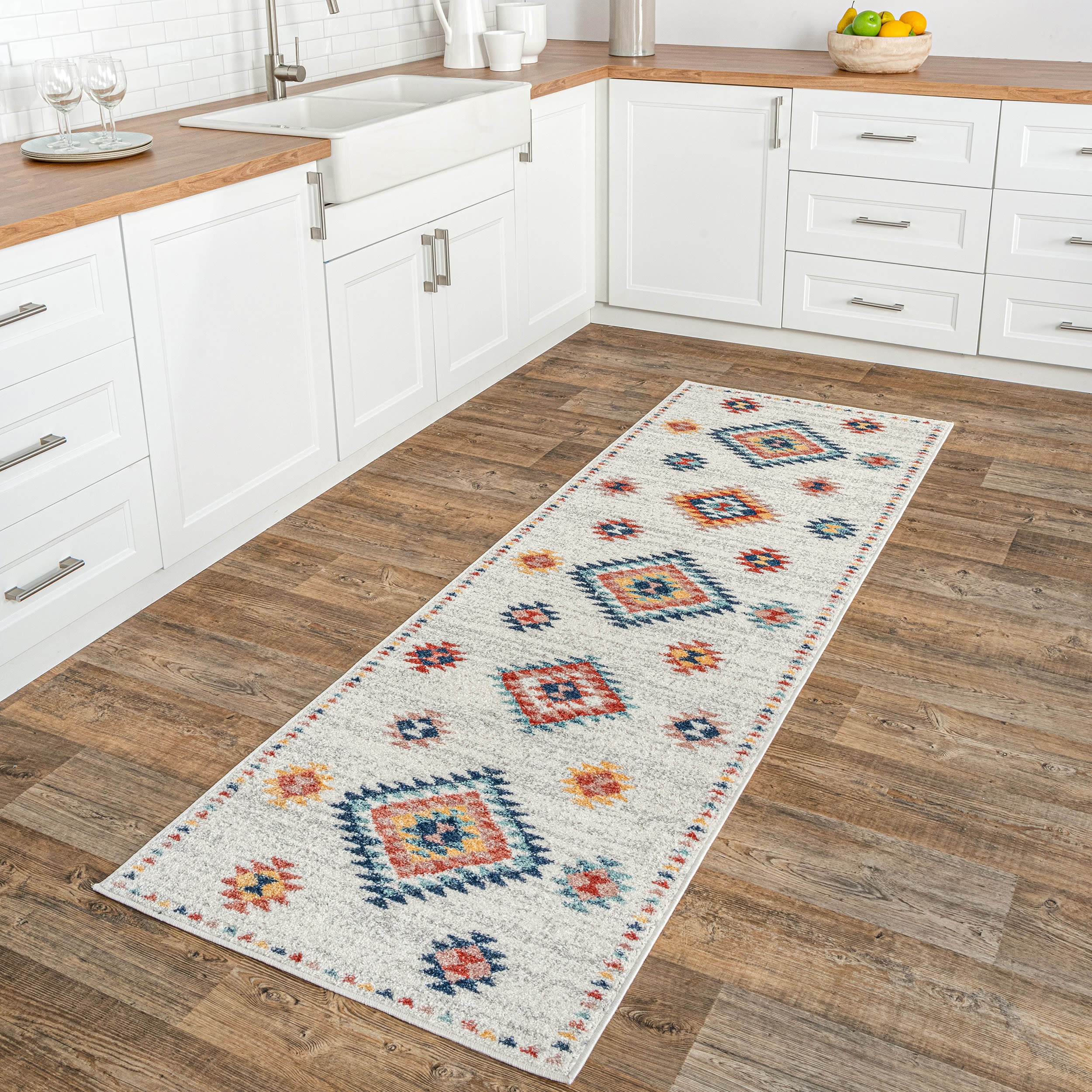 nuLOOM OZCE01A-2808 Spice 2 x 8 (ft) Loomed Polypropylene Beige Rectangular Indoor Geometric Runner rug