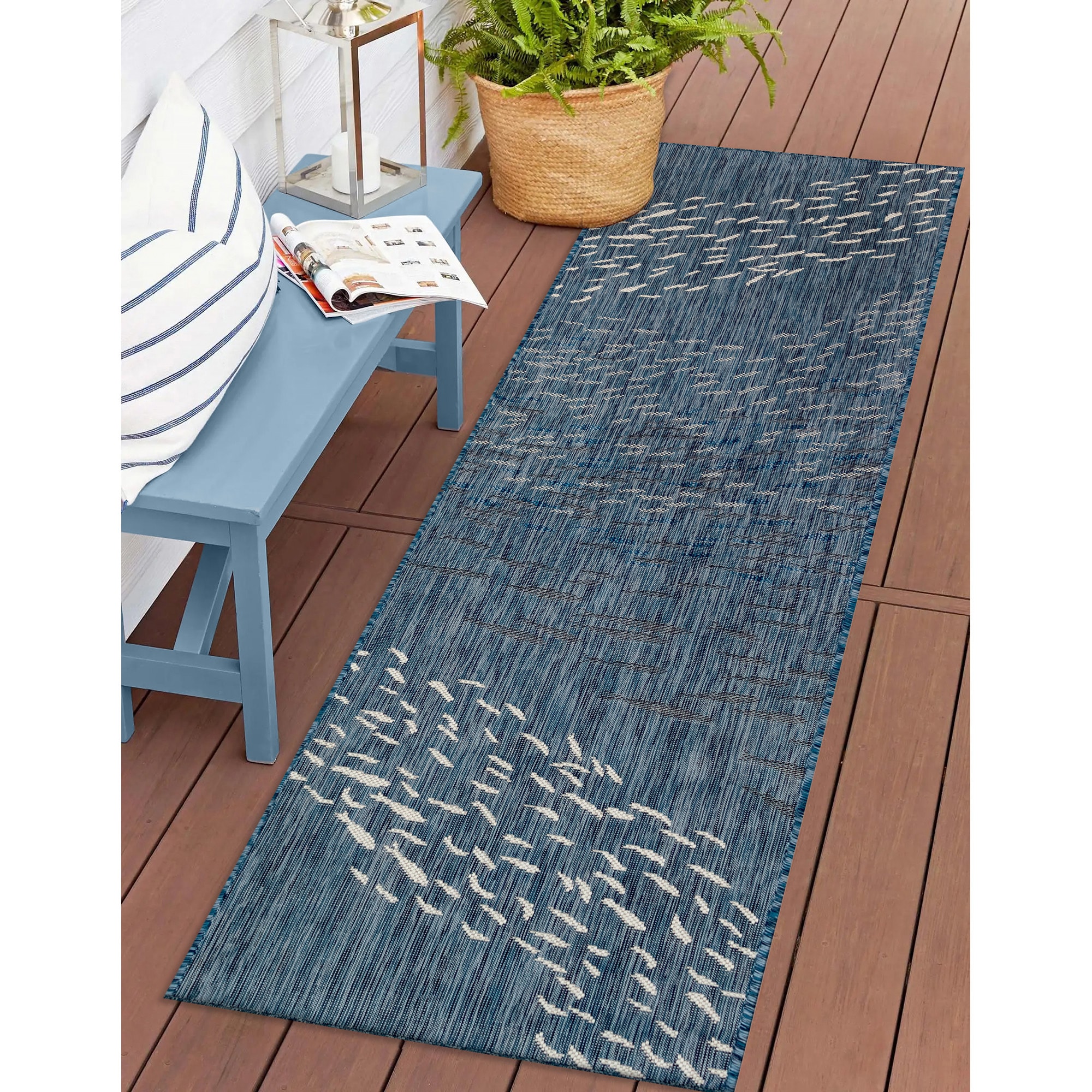 Liora Manne CRER5844933 Carmel 2 x 5 (ft) Loomed Polypropylene Navy Rectangular Indoor/Outdoor Coastal Runner rug
