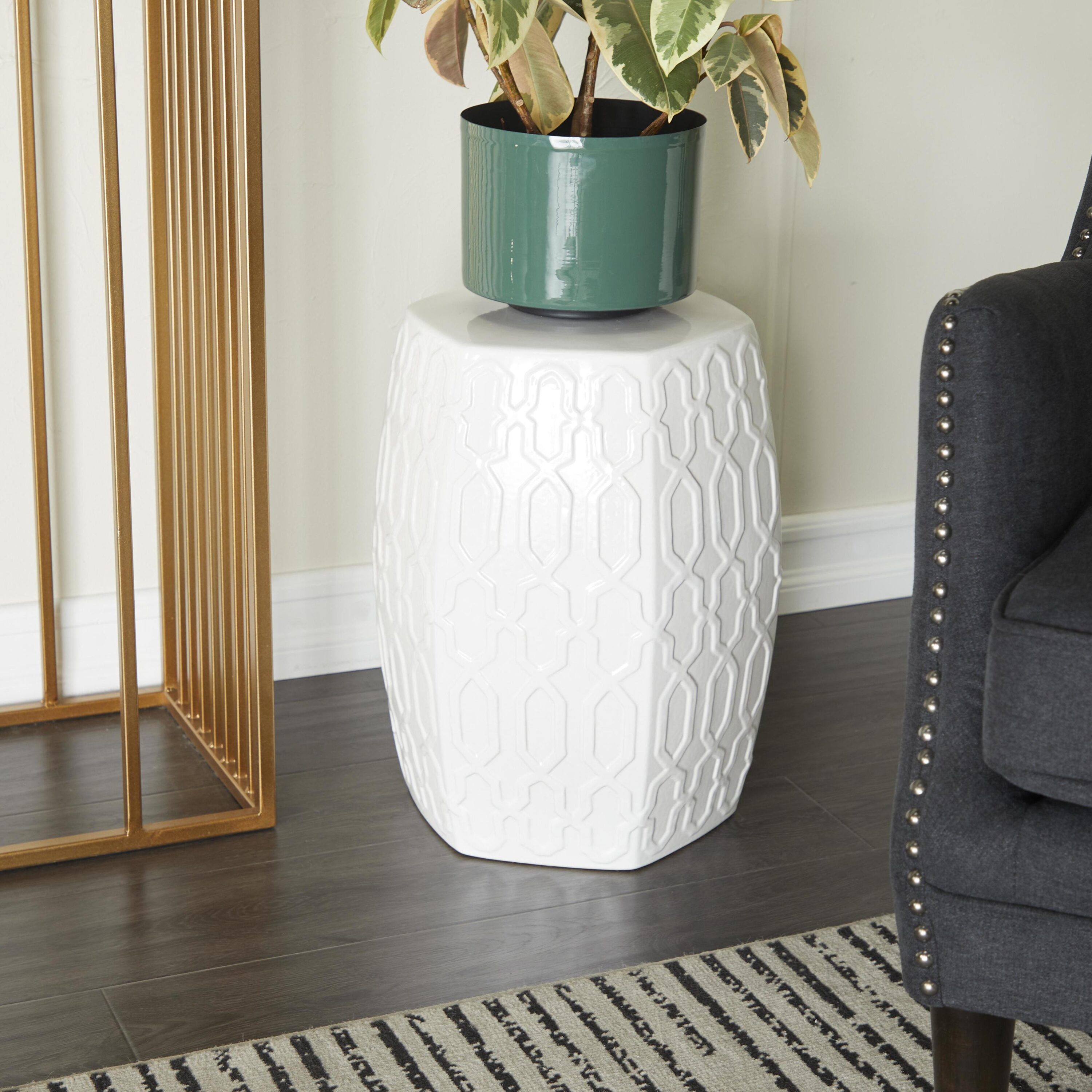 Elegant Round Wood Side Table in Cream Finish