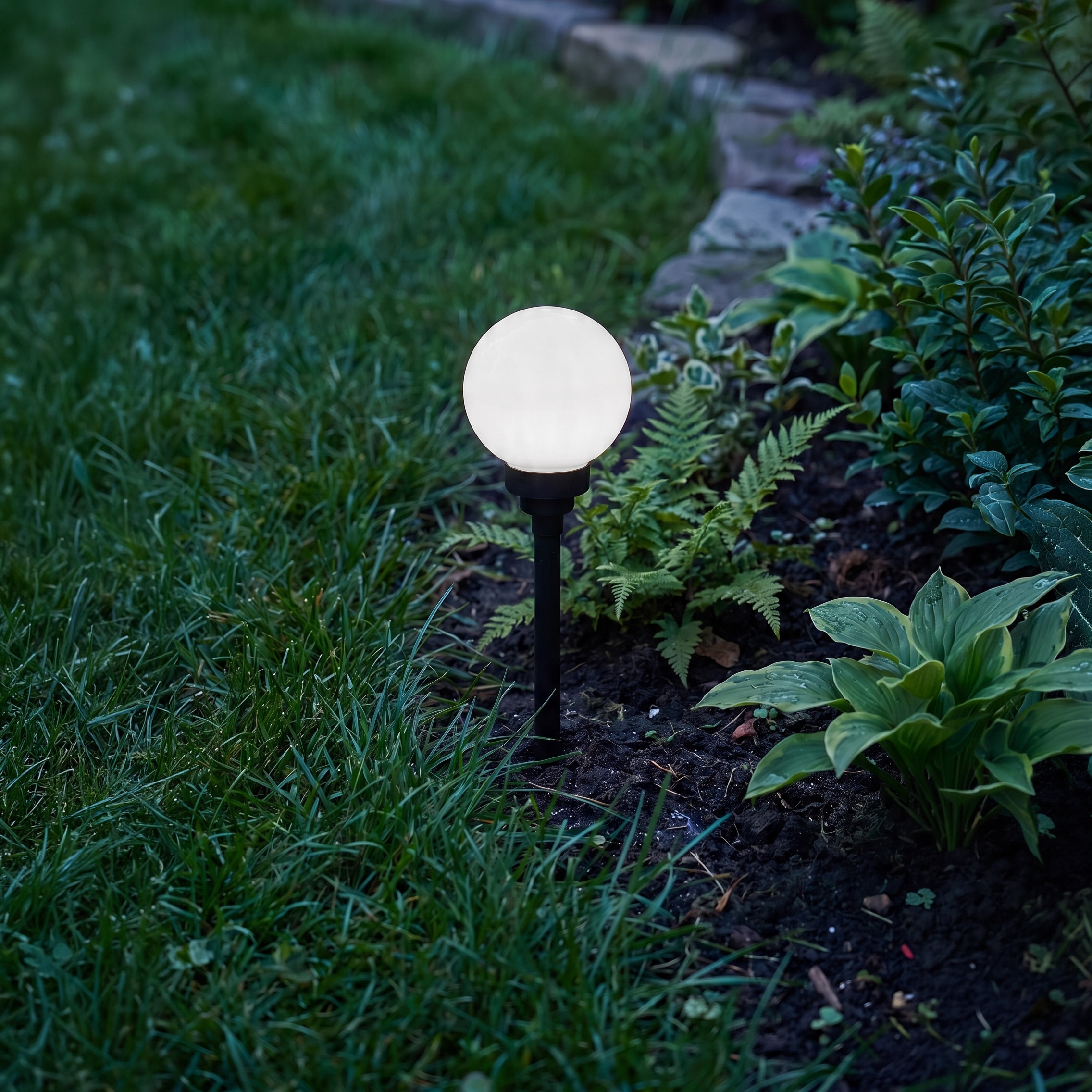 Harbor Breeze Globe Black Solar LED Outdoor Path Light with Dusk-to-Dawn Sensor