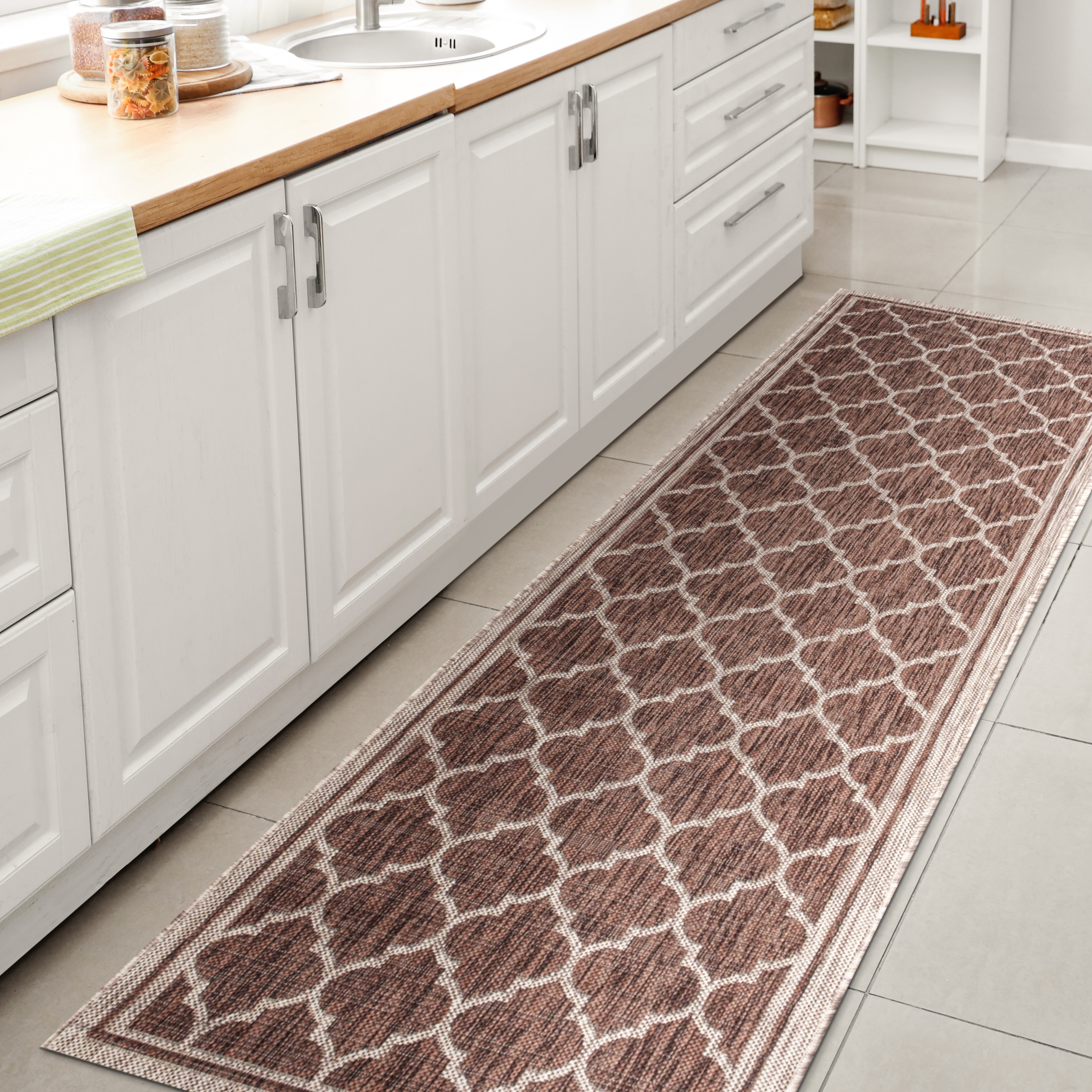 JONATHAN  Y SMB109B-28 Santa Monica Trebol Filigree Textured Weave 2 x 8 (ft) Loomed Polypropylene Espresso/Taupe Rectangular Indoor/Outdoor Distressed/Overdyed Coastal Runner rug