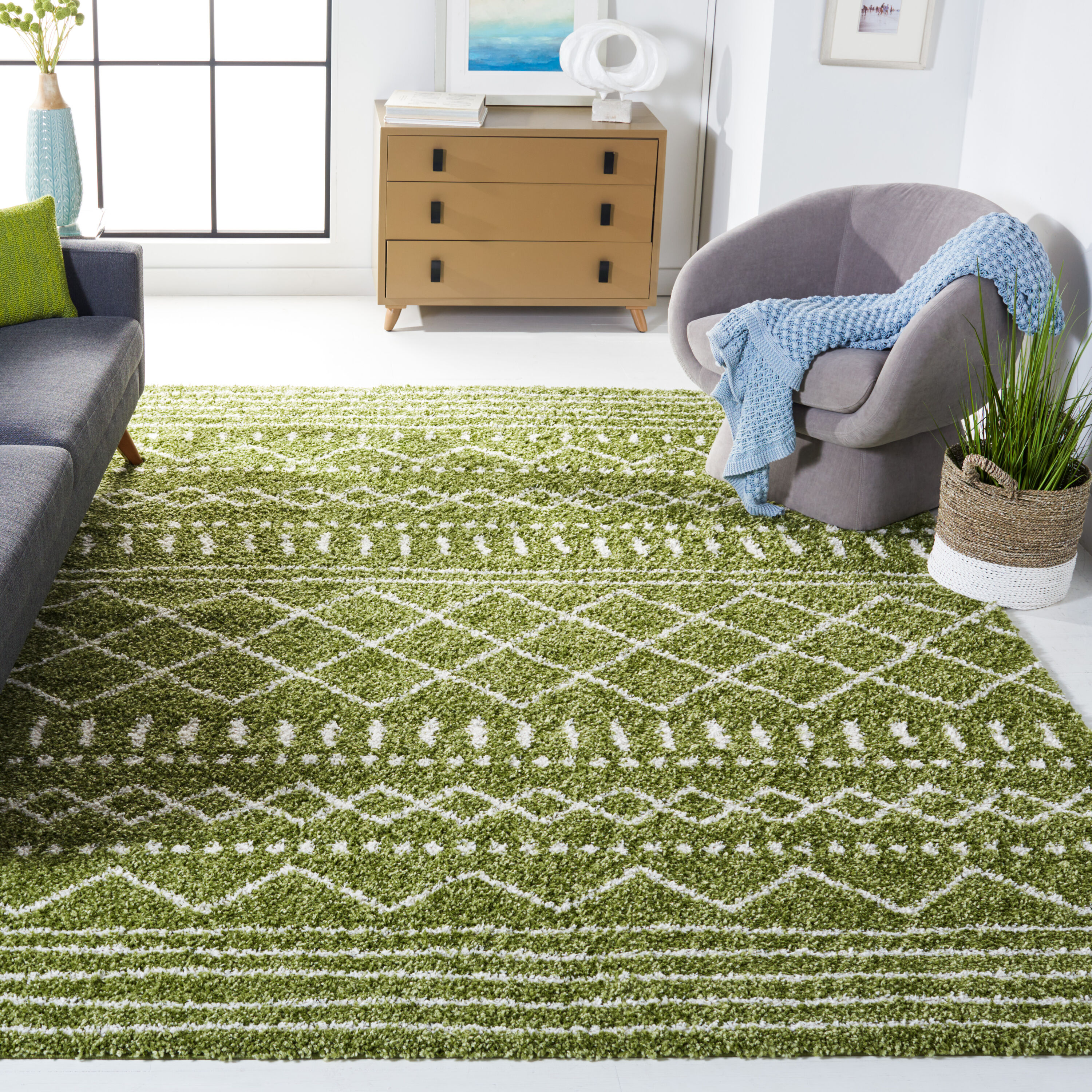 Safavieh ASG741X-7 Arizona Shag 741X Green Ivory Shag / Flokati Medium Rectangle 6ft-7-in x 9ft-2-in Rug