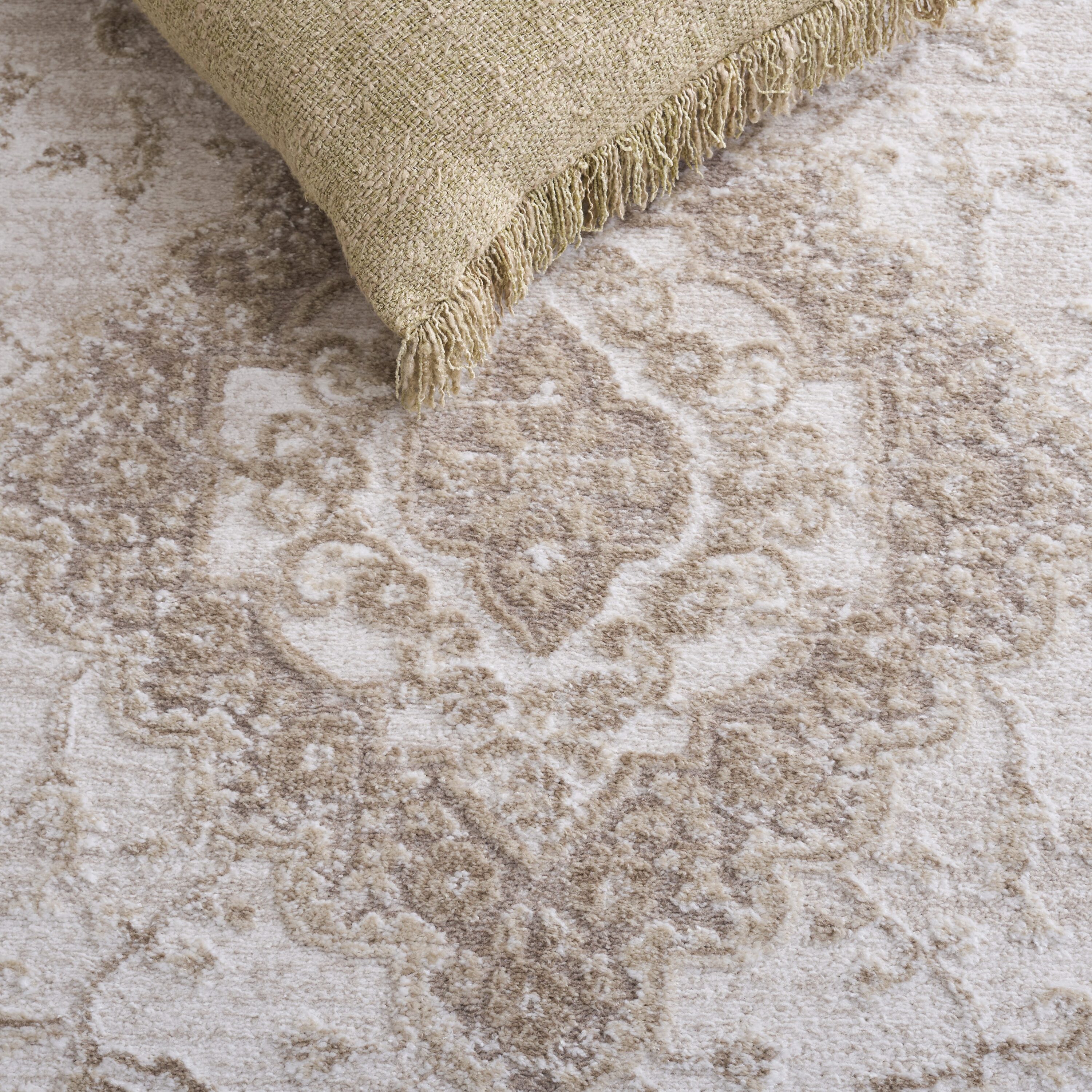 Safavieh LUA320A-4 rugs - View #4