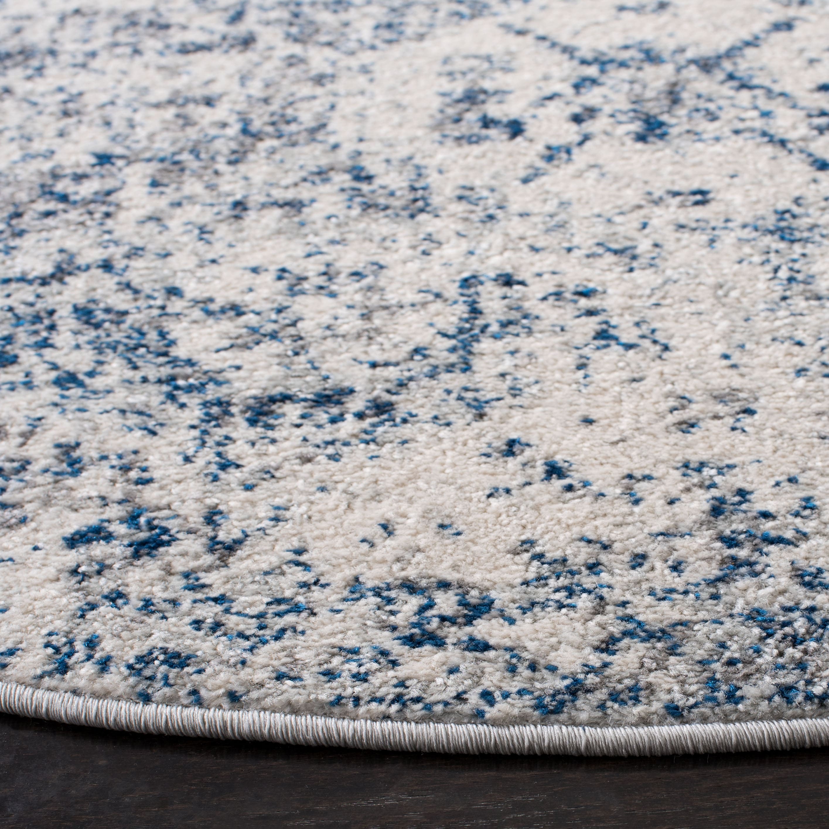 Safavieh MAD611C-4R rugs - View #3