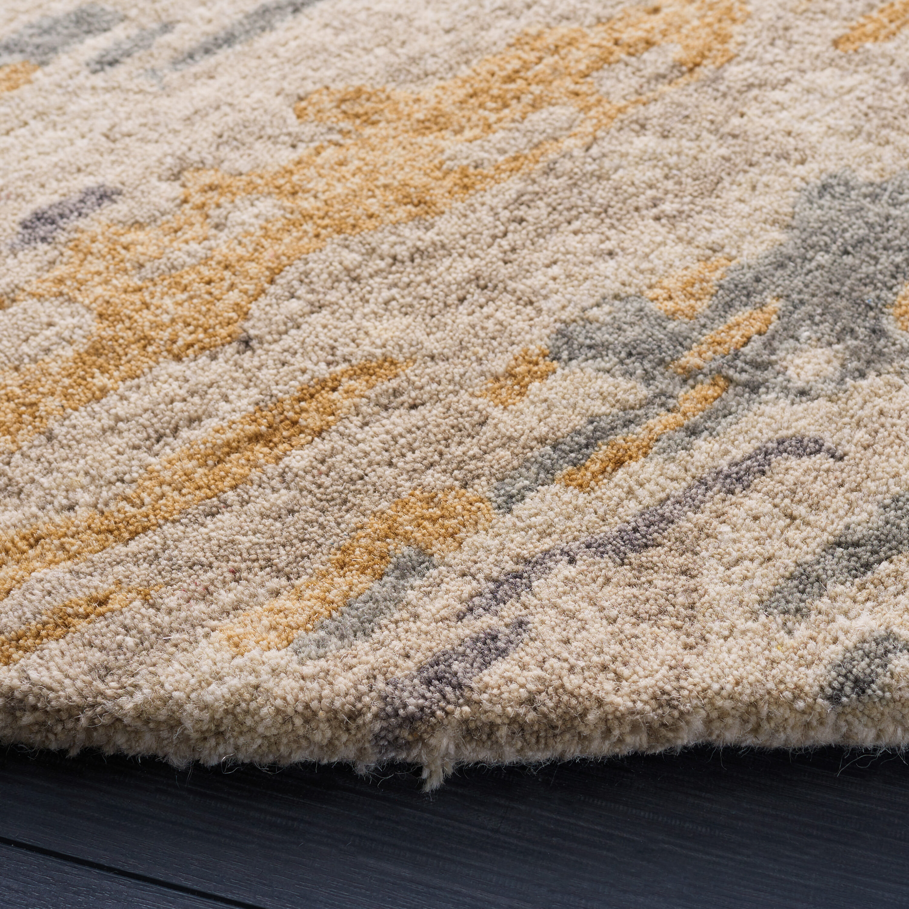 Safavieh SOH676B-6R rugs - View #3