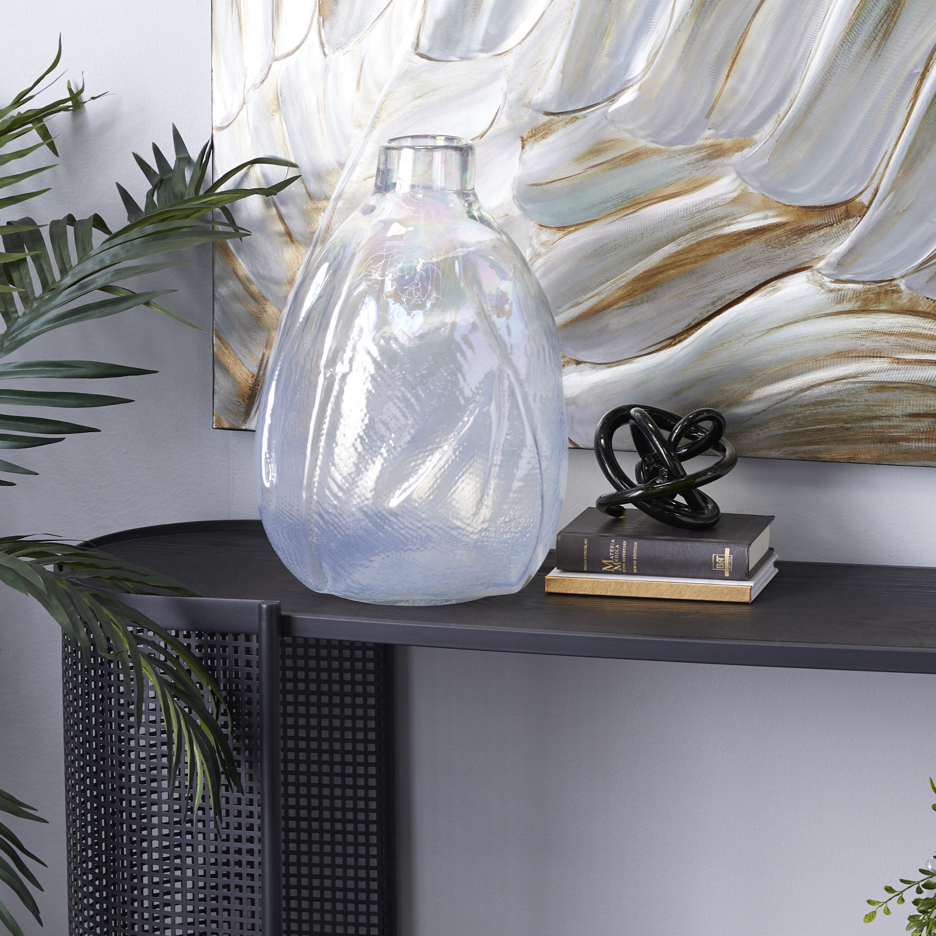 Grayson Lane 83372 White Glass Modern Vase