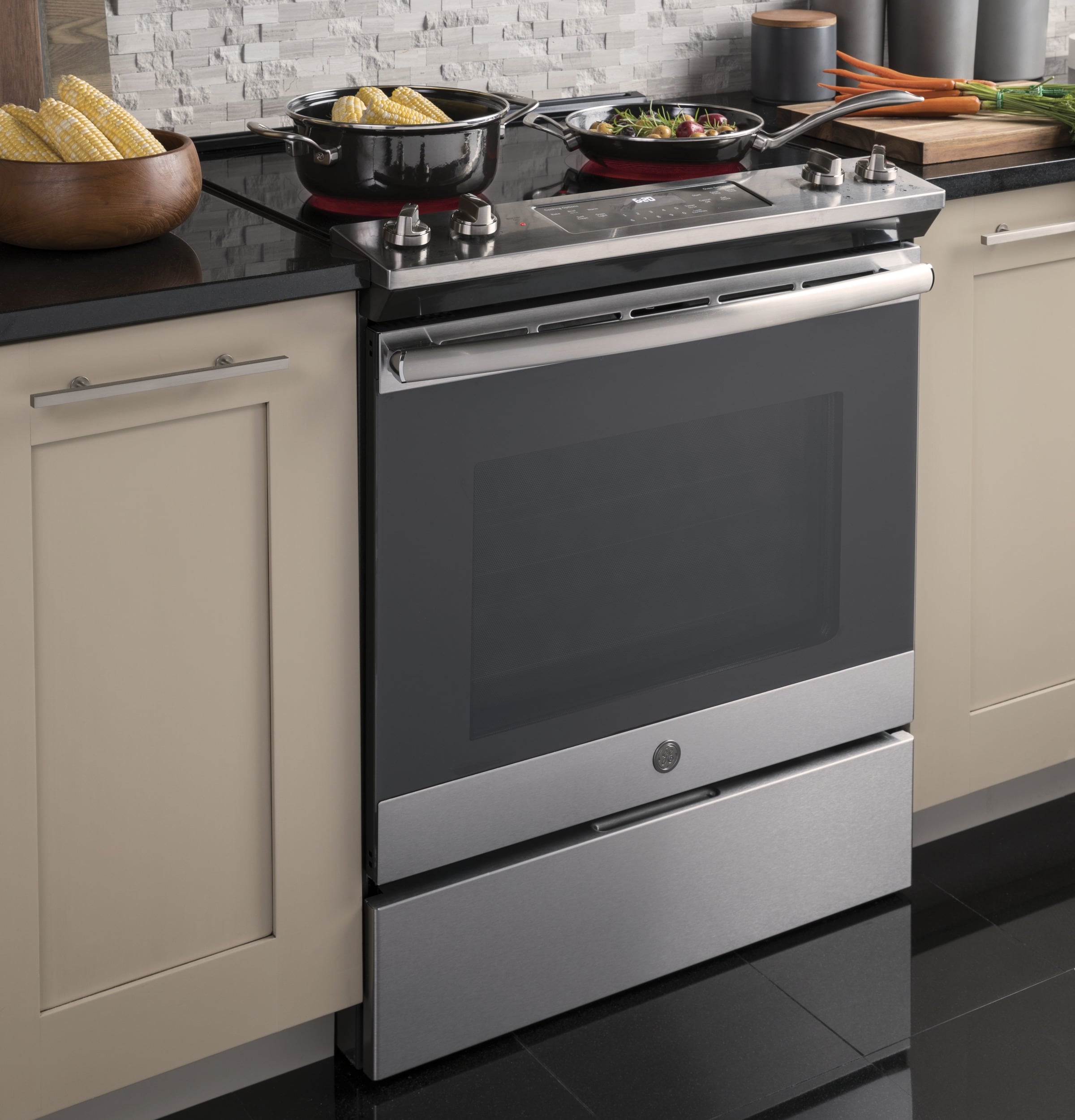 GE 30 in. 5.6 cu. ft. Slide-In Gas Range with Self-Cleaning