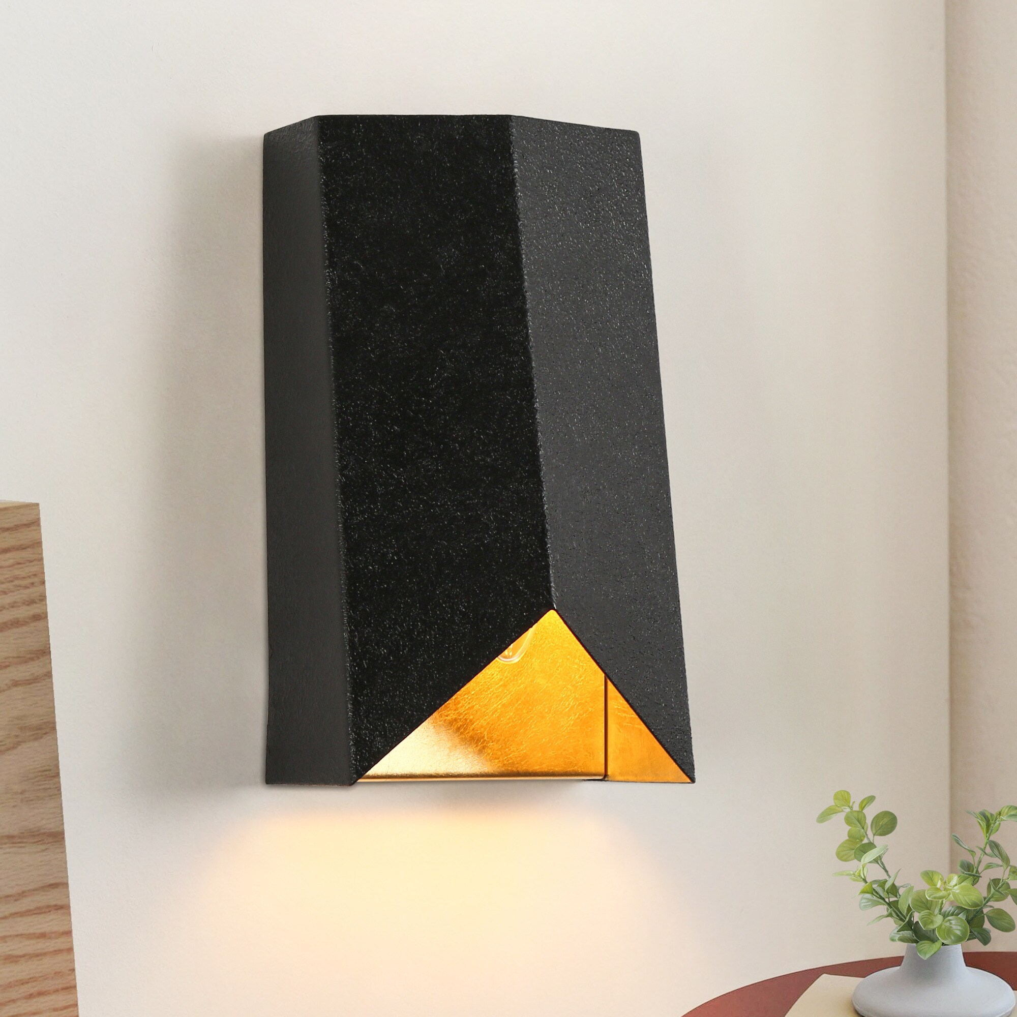 LNC MAVUZZLWS15197T9 Milorgany 4.3-in W 1 -Light Matte Black Wall Sconce