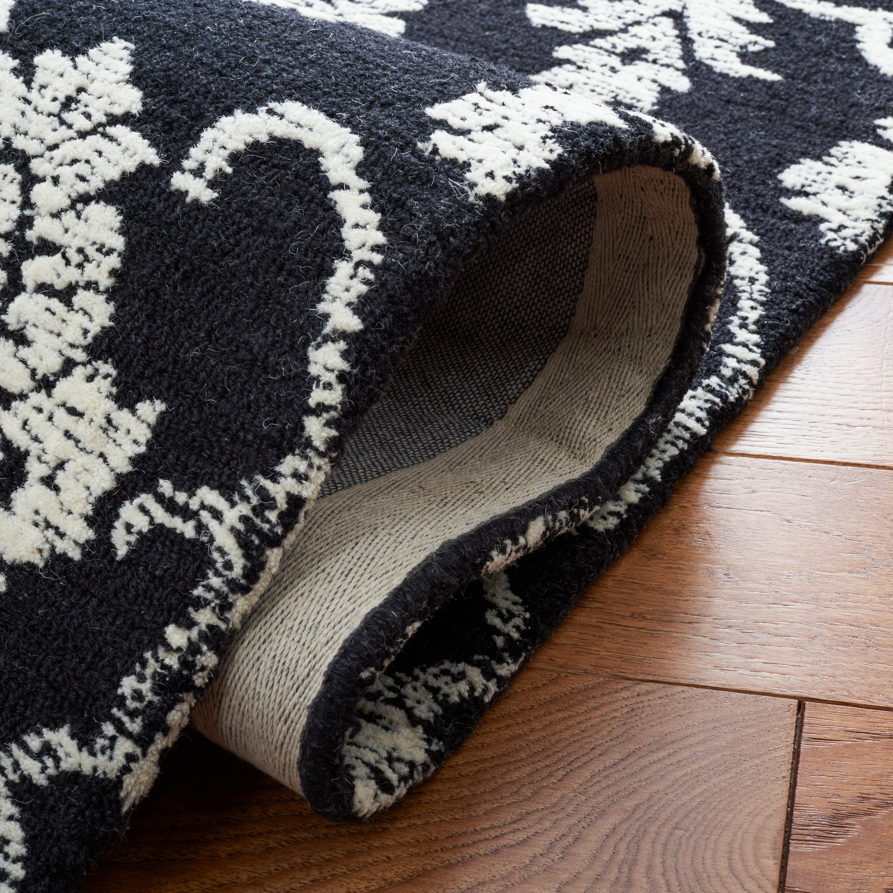 Safavieh MET996Z-6SQ rugs - View #6