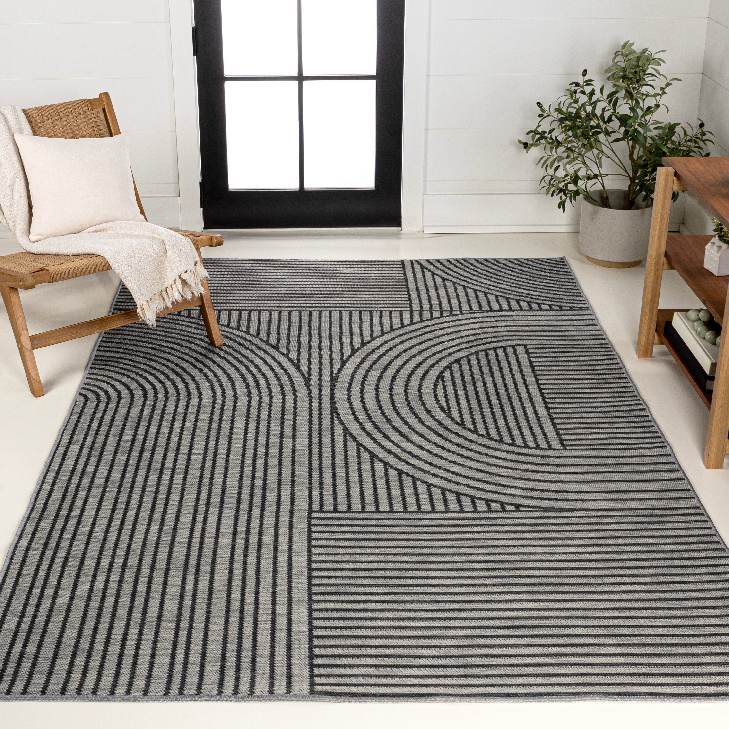 Zephyr Black and Cream Synthetic Stripe Reversible Rug 3' x 5'