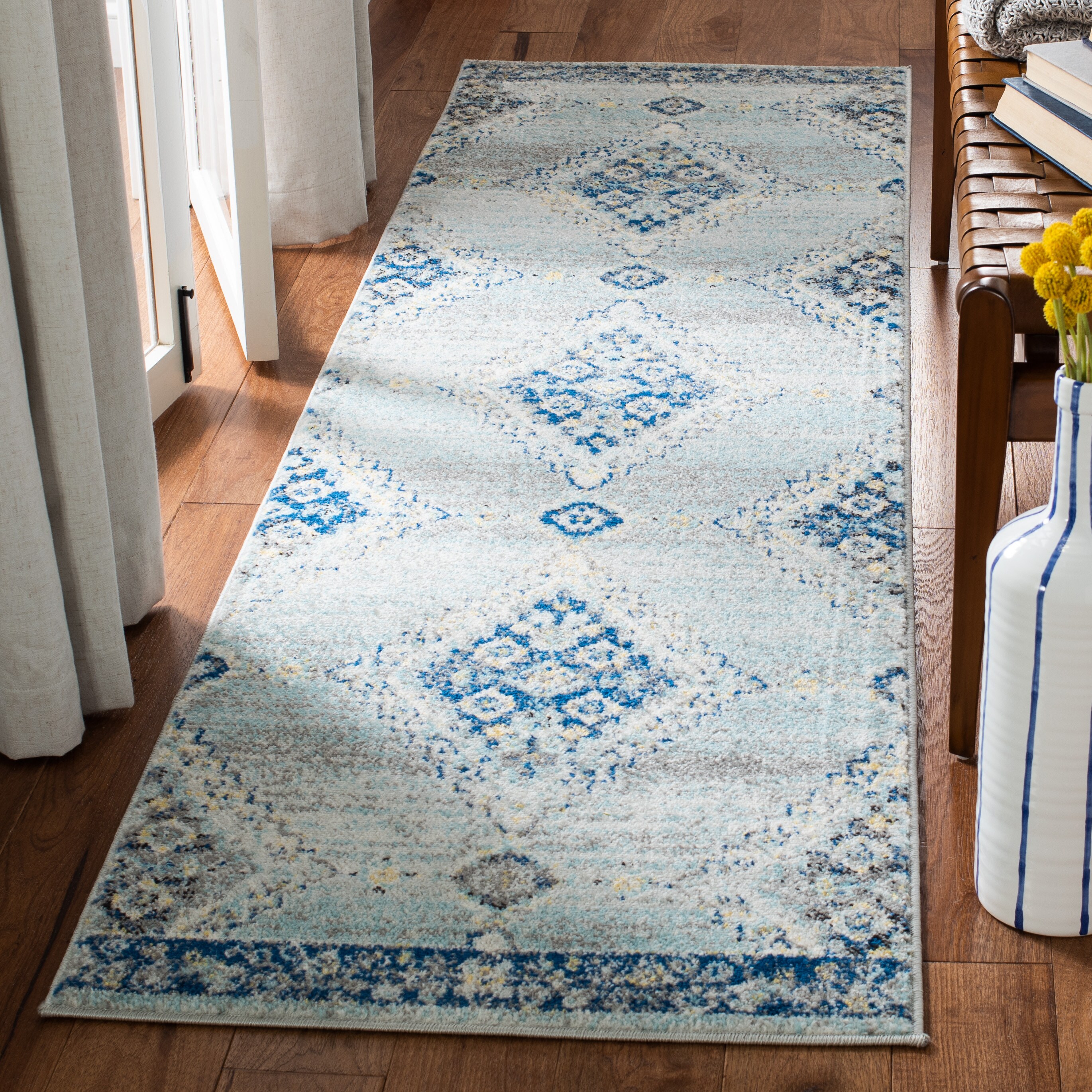 Safavieh MAD615F-28 Madison Warman 2 x 8 (ft) Loomed Synthetic Blue/Gray Rectangular Indoor Distressed/Overdyed Farmhouse/Cottage Runner rug