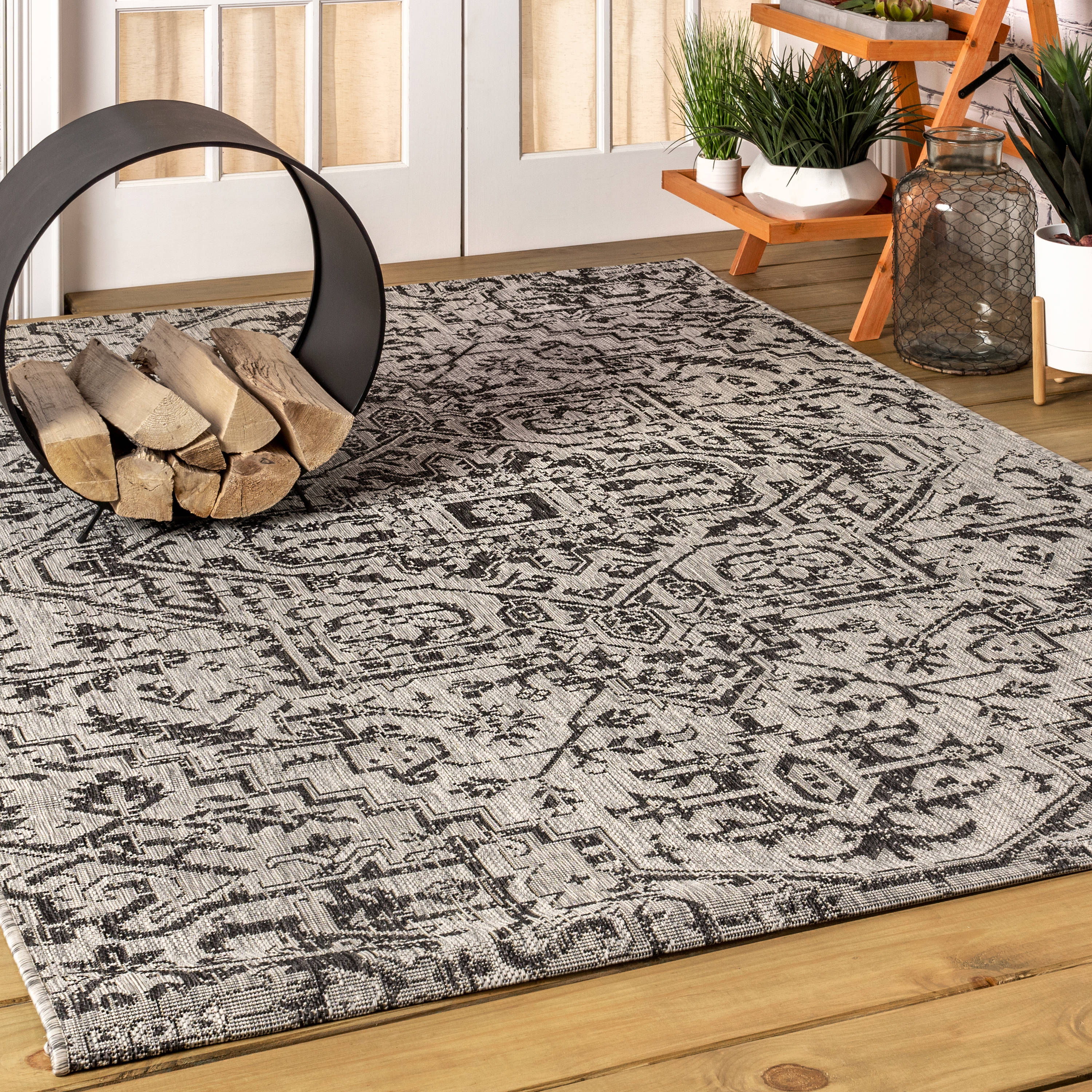 Surya Washable Dionis Gray 5 X 8 (ft) Gray Indoor Medallion Area Rug in the  Rugs department at