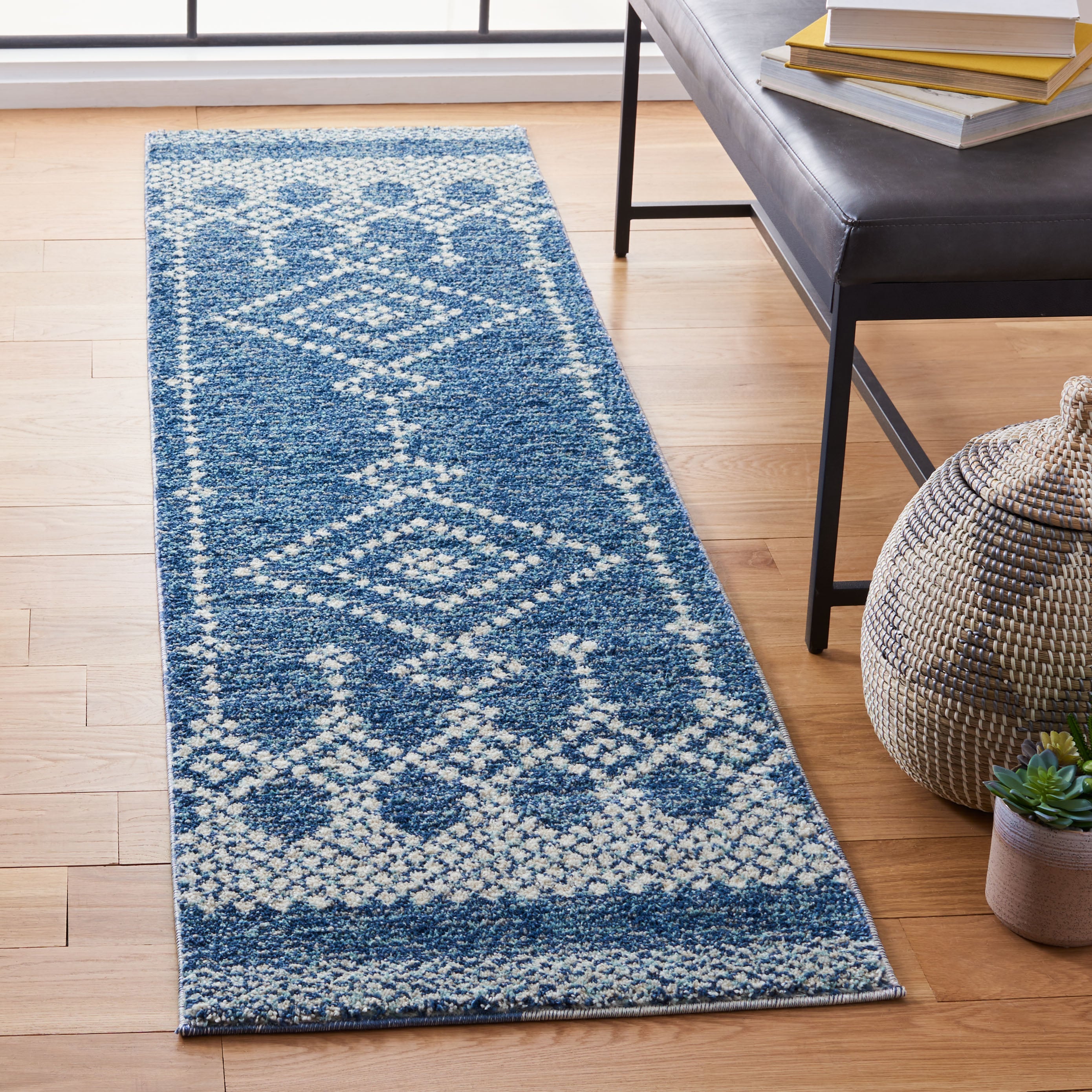 Safavieh TUN741N-28 Tunisia Friedeborg 2 x 8 (ft) Loomed Polypropylene Navy/Ivory Rectangular Indoor Abstract Bohemian/Eclectic Runner rug