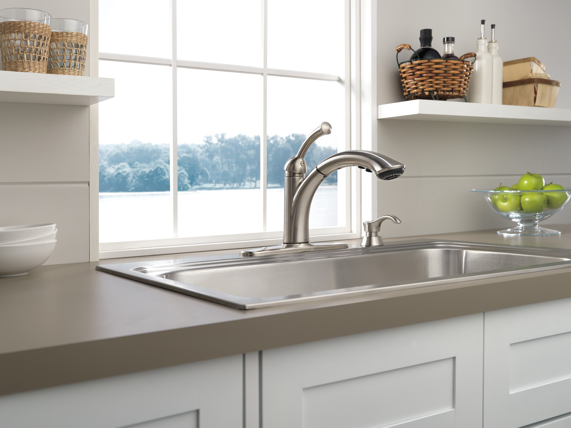Delta 16926-SSSD-DST Kitchen-Faucets - View #6