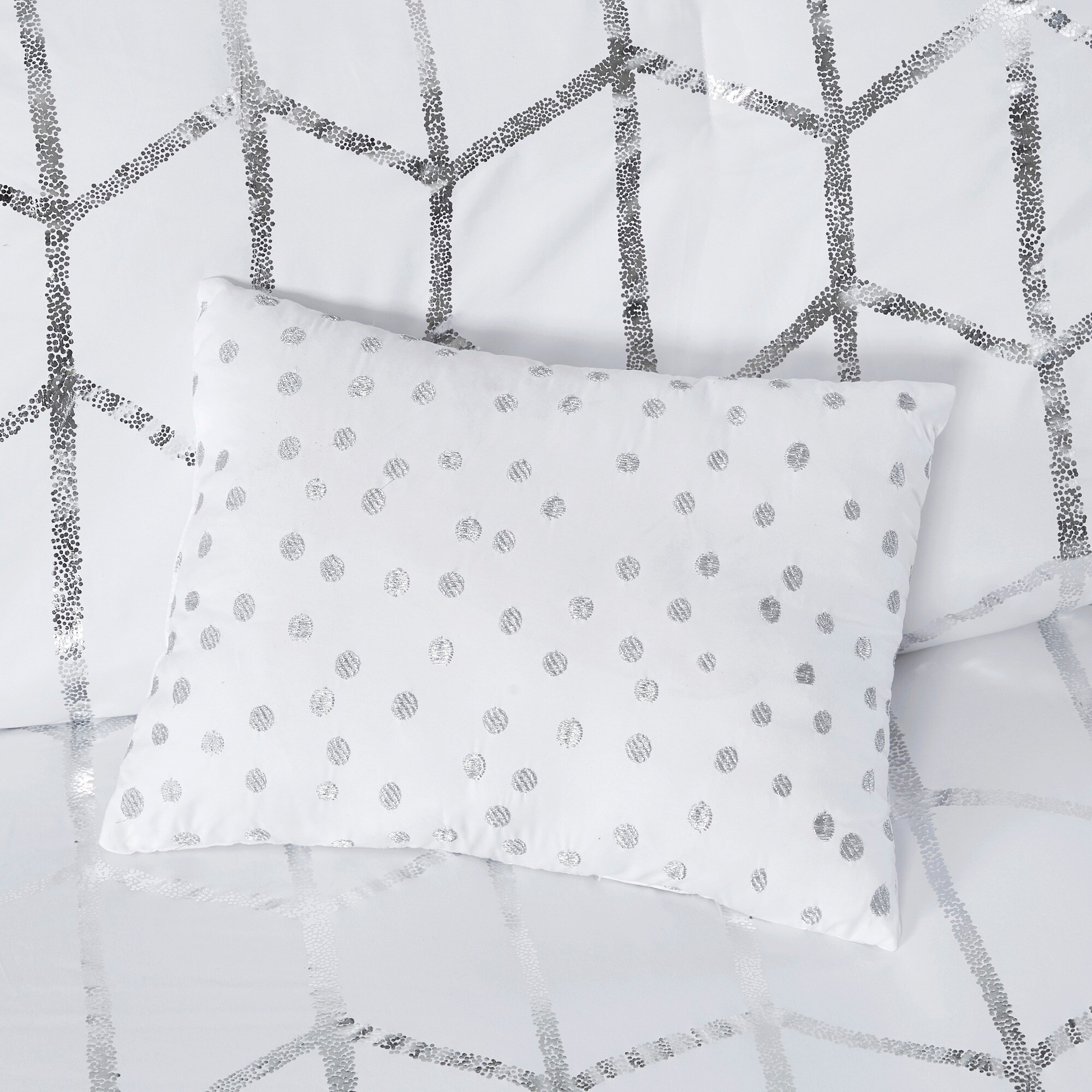 King White and Silver Microfiber Geometric Bedspread Set