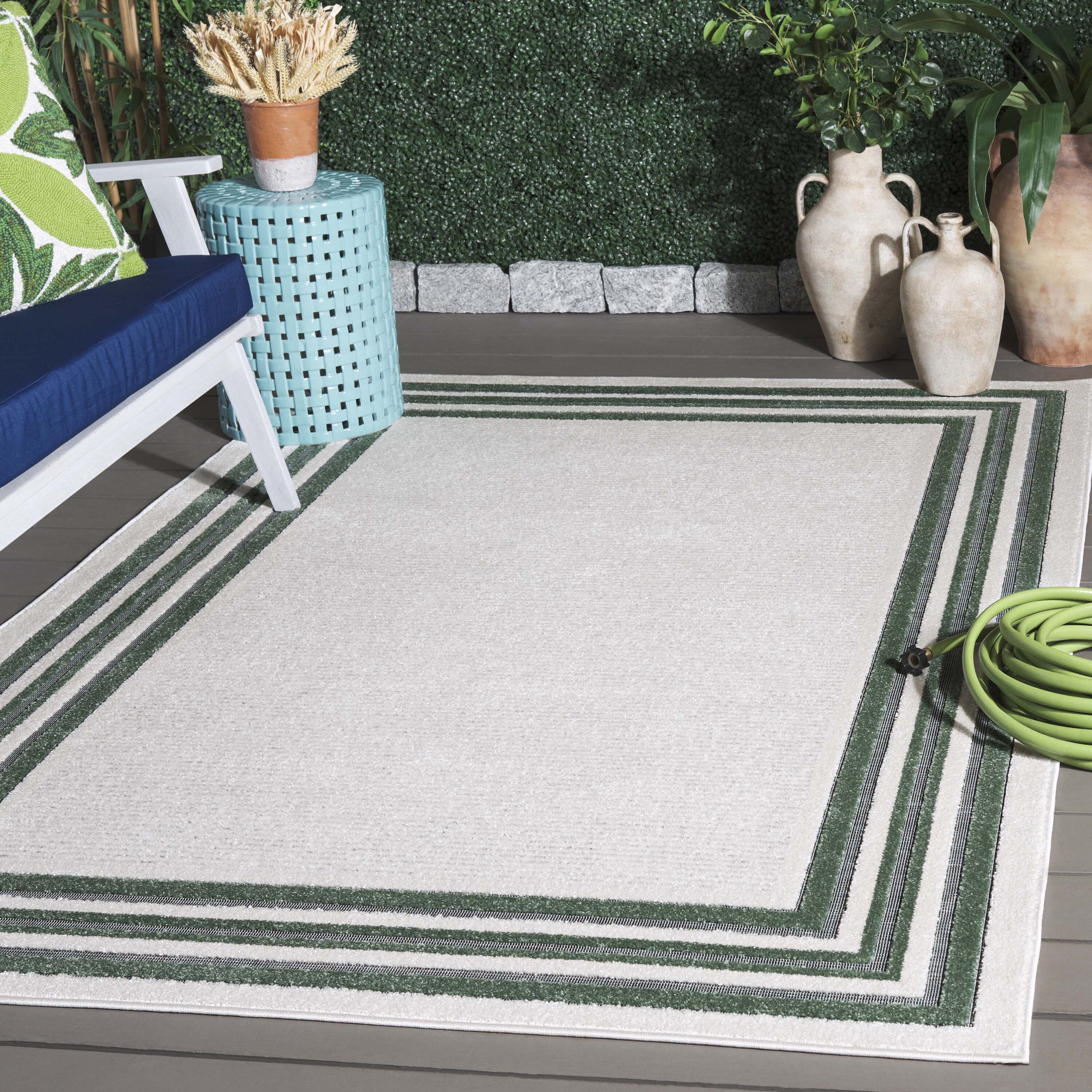Cabana 634A Ivory/Green 4ft x 6ft Small Rectangle Rug