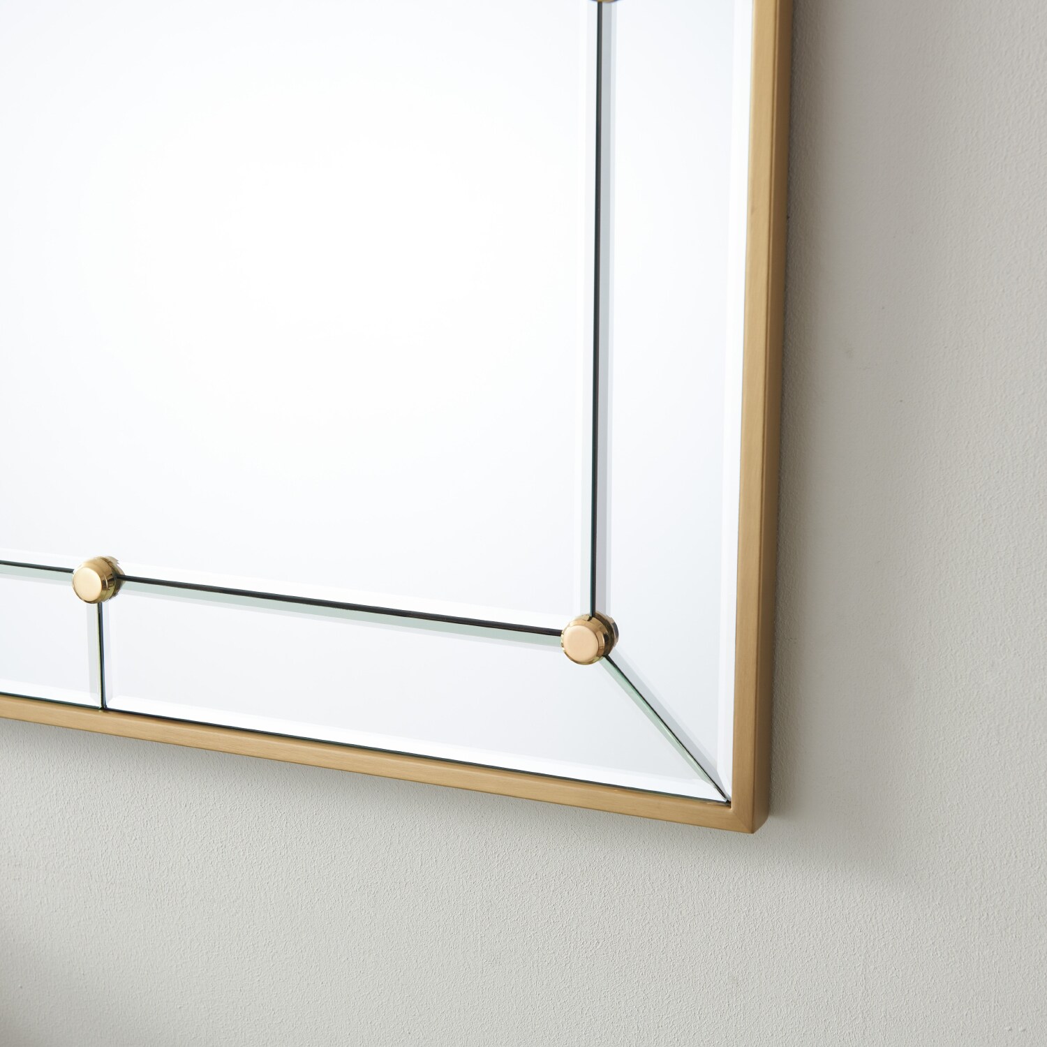 Vinnova 23.6-in x 35.4-in Bathroom Vanity Mirror (Gold) in the Bathroom ...