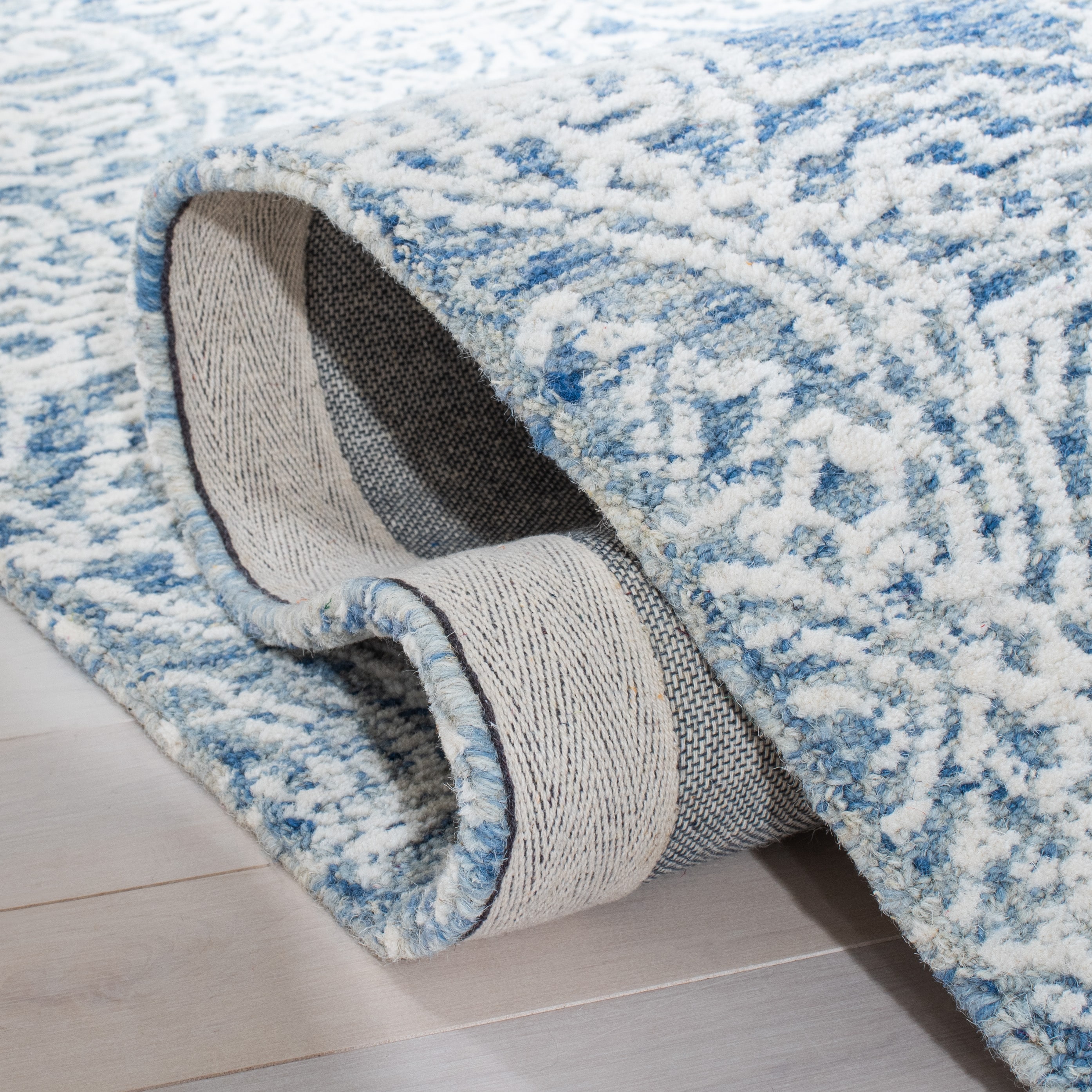 Safavieh MET998M-6SQ rugs - View #6