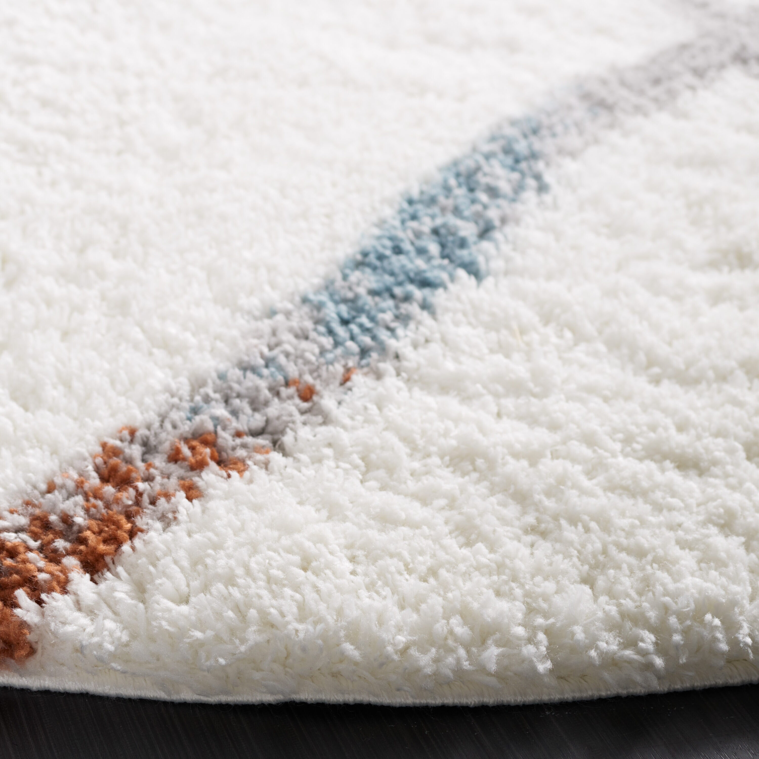 Safavieh BER573A-7R rugs - View #3