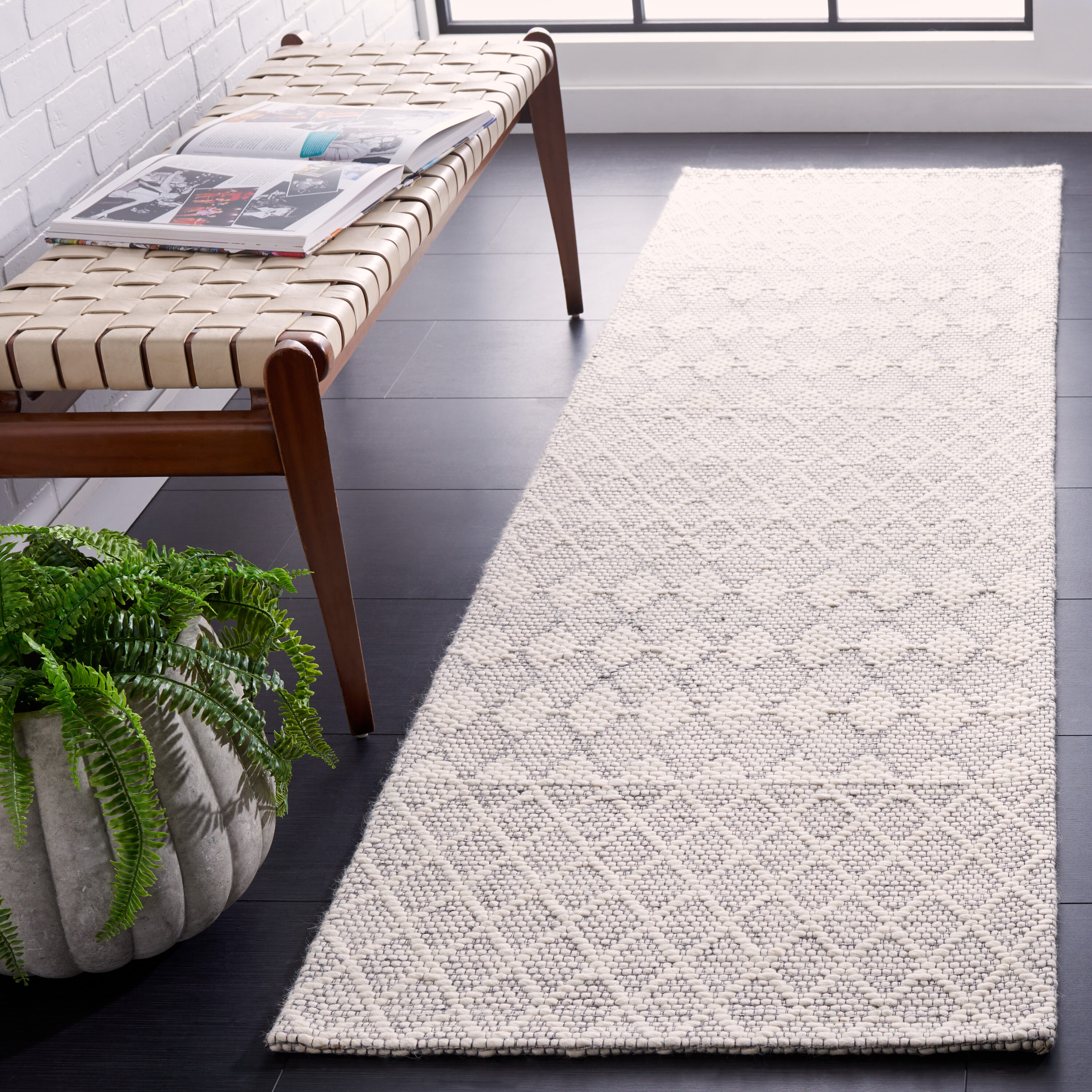  Marbella 175 Ivory Contemporary 2ft-3in x 8ft Runner Rug