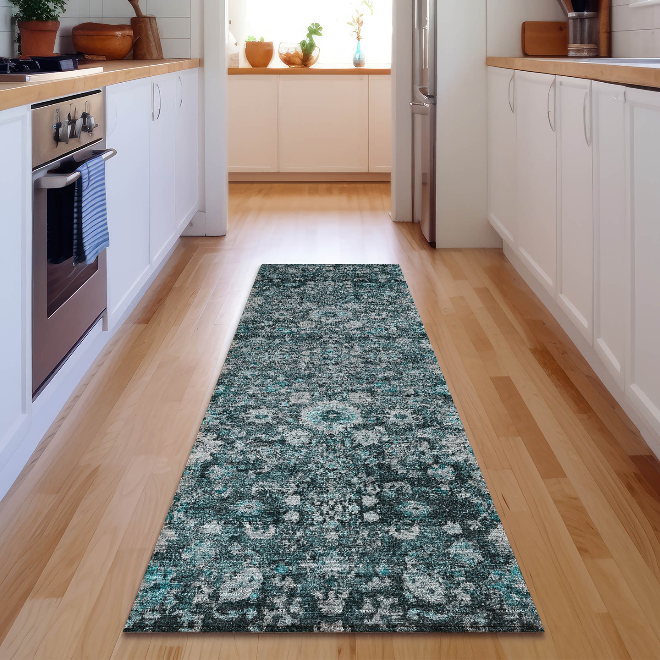 Red Vintage Traditional Washable Non-Slip Rug - 2'3" x 7'6"