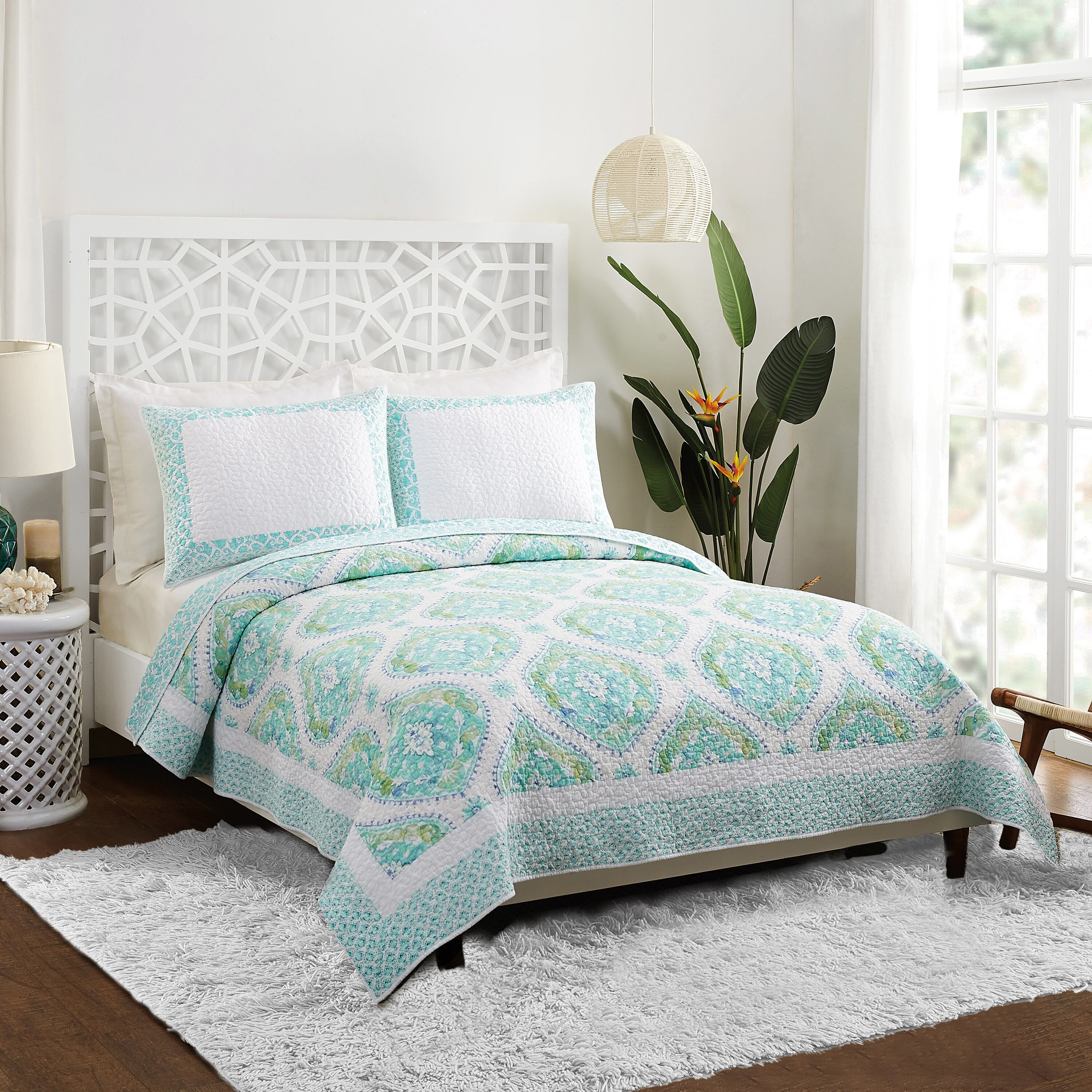 Dena Home Bohemian Breeze 3-Piece Blue King Quilt Set in the Bedding ...