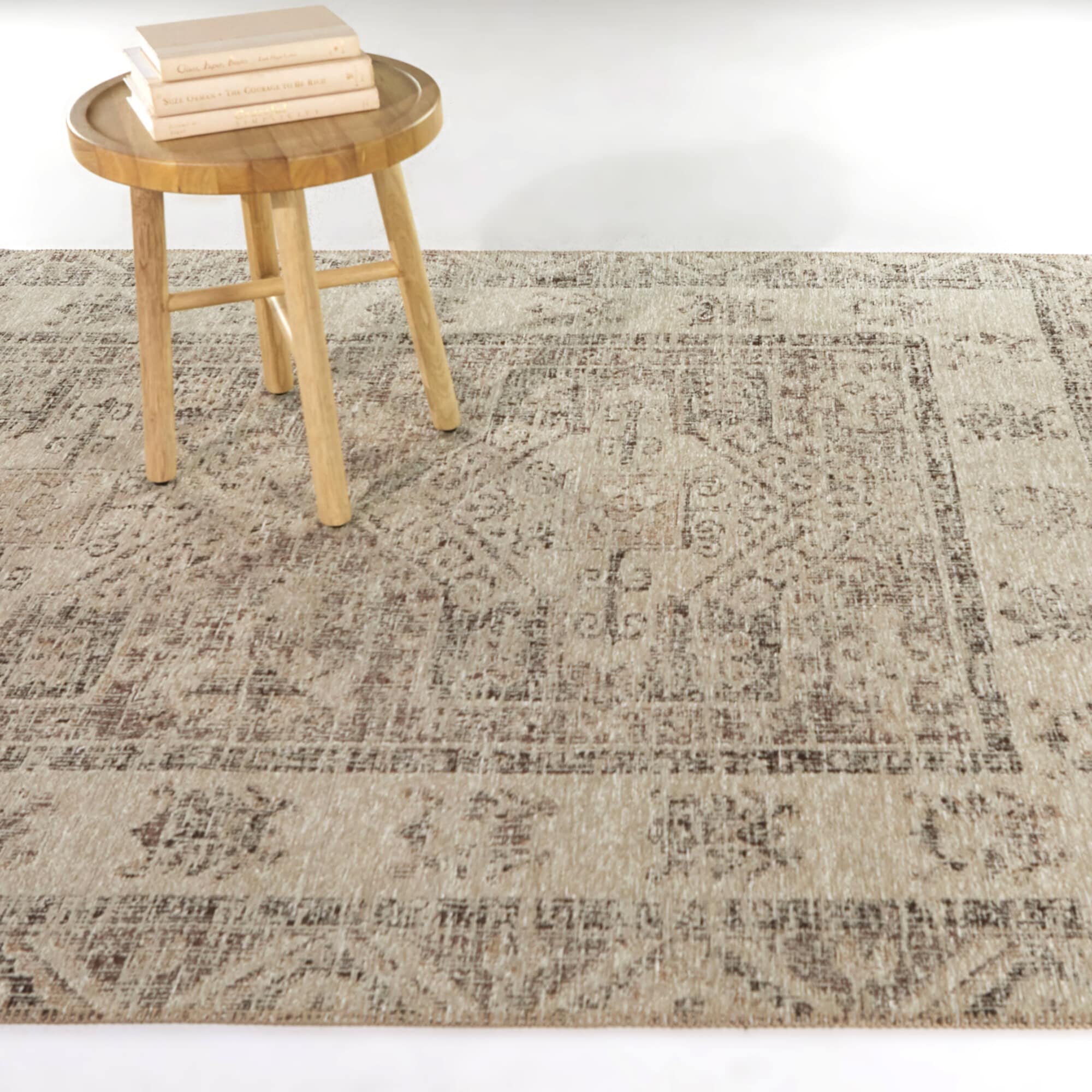 Balta 3120673 5 x 6 (ft) Polyester Copper Rectangular Indoor Medallion Oriental Area rug