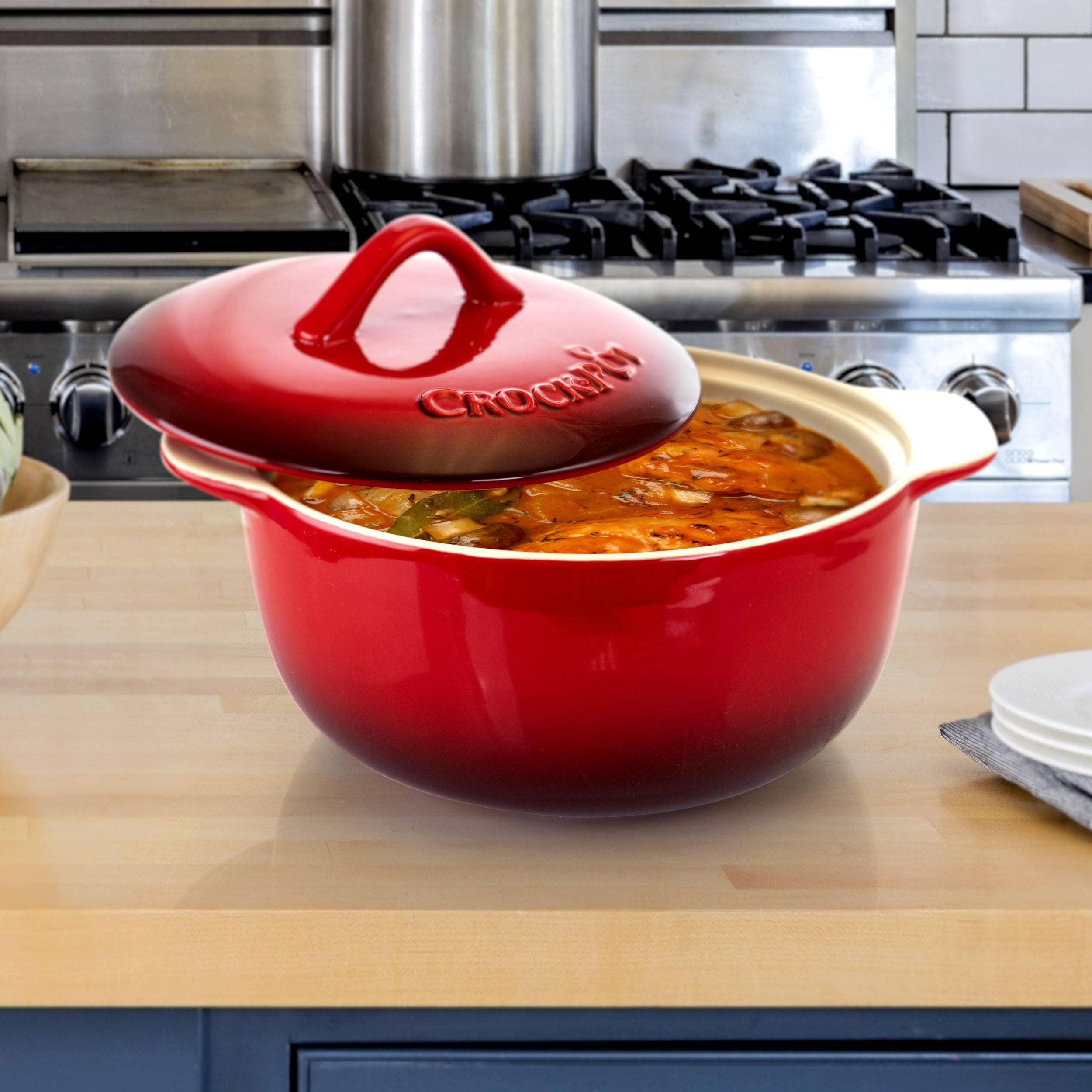 SlowCook Cast iron red Round Casserole - compatible with oven and