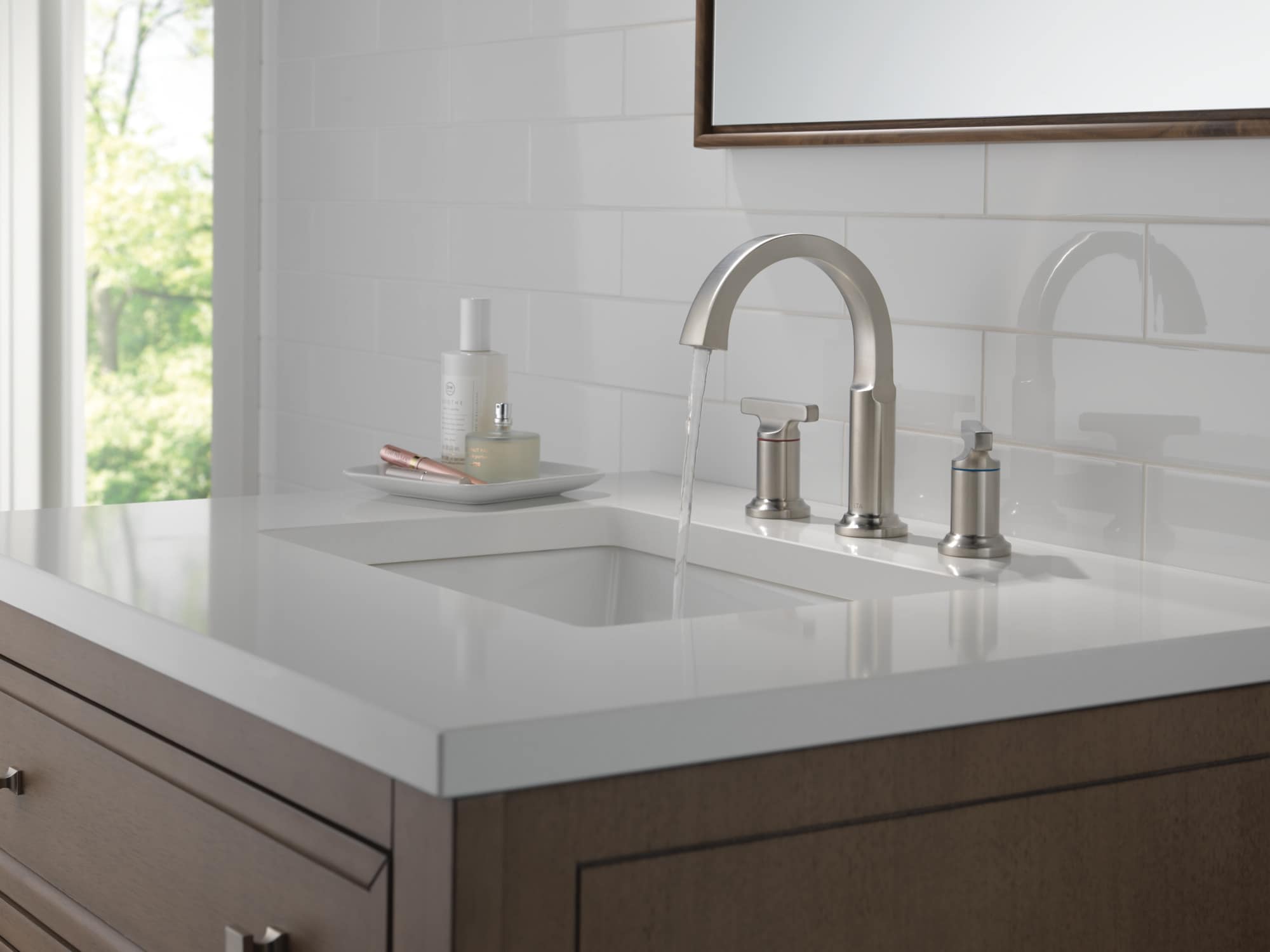 Delta 355887-SS-PR-DST Lavatory-Faucets - View #2